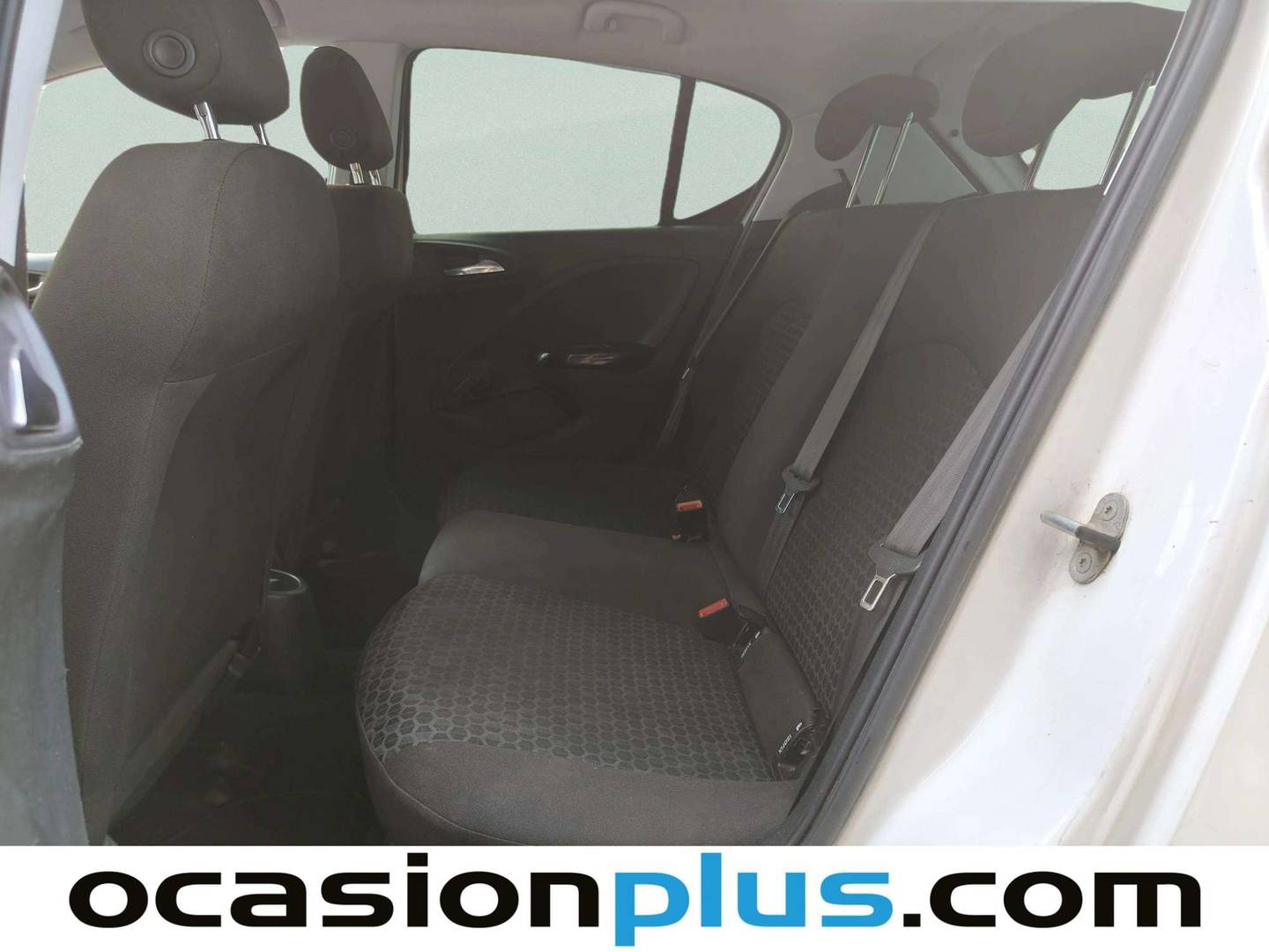 Foto asientos traseros Opel Corsa Opel Corsa 1.4 Expression (90 CV)