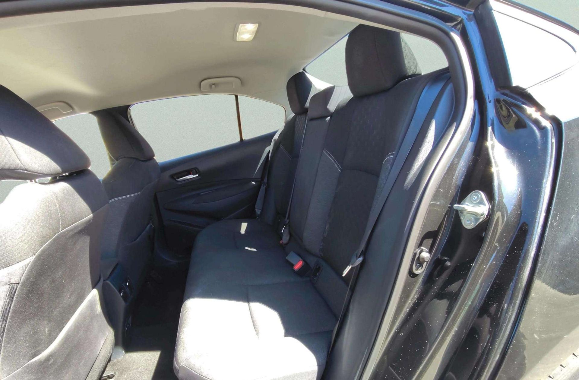 Toyota Corolla 140H Style - foto 13