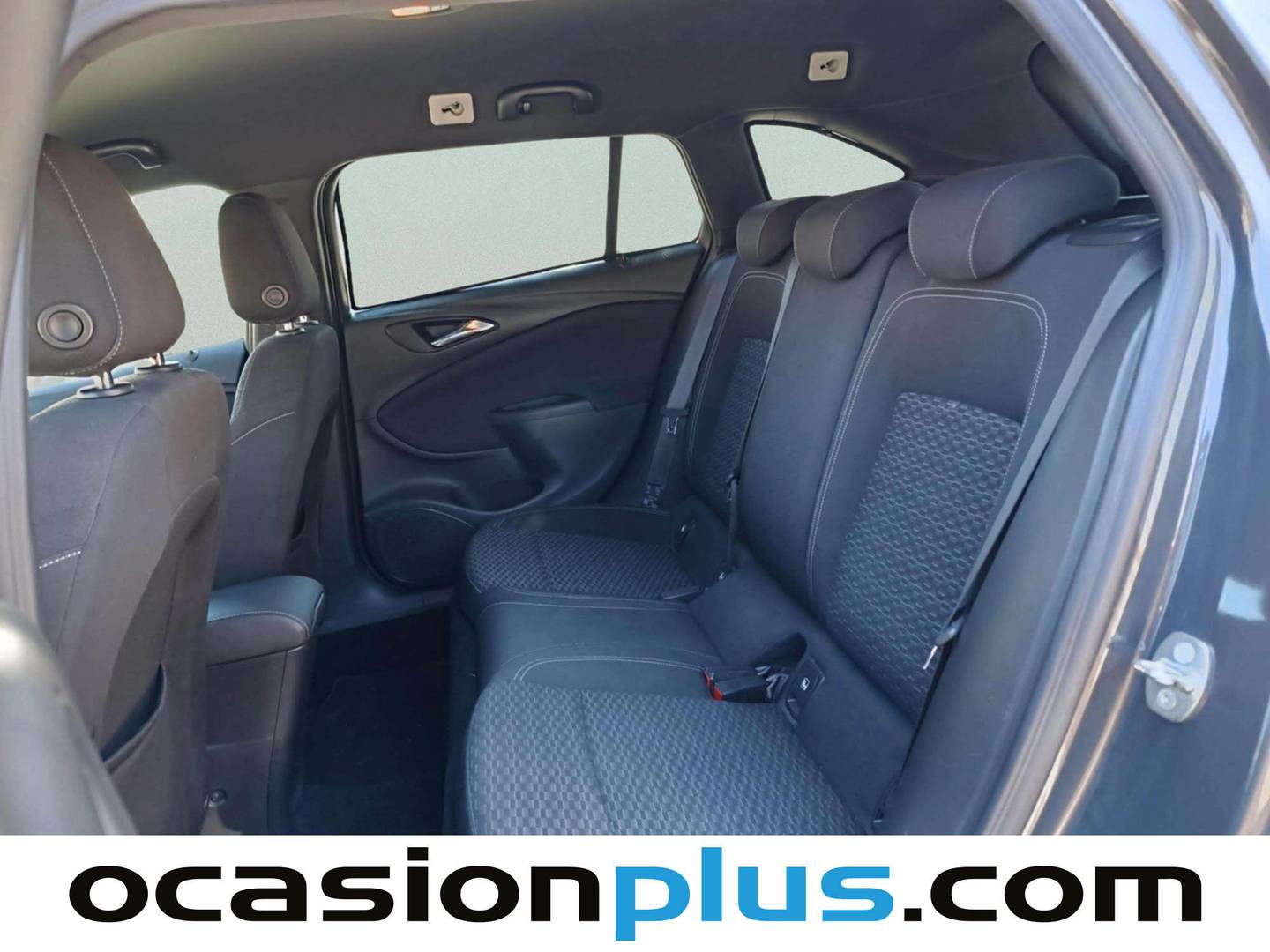 Foto asientos traseros Opel Astra Opel Astra Sports Tourer 1.6 CDTI S&S Dynamic (136 CV)