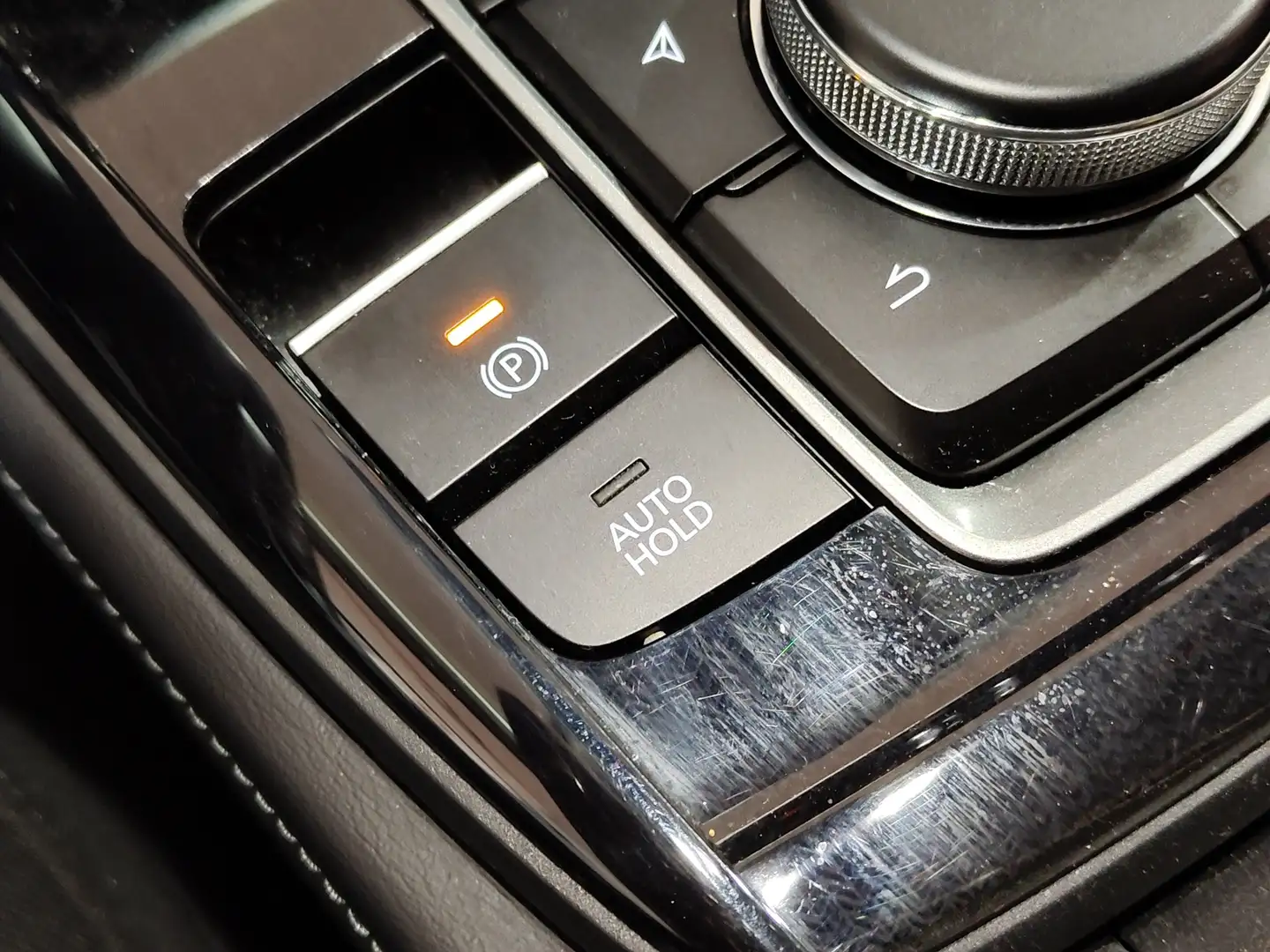 Foto Mazda CX-30 Mazda CX-30 e-SKY G MHEV Prime-line (140 CV)