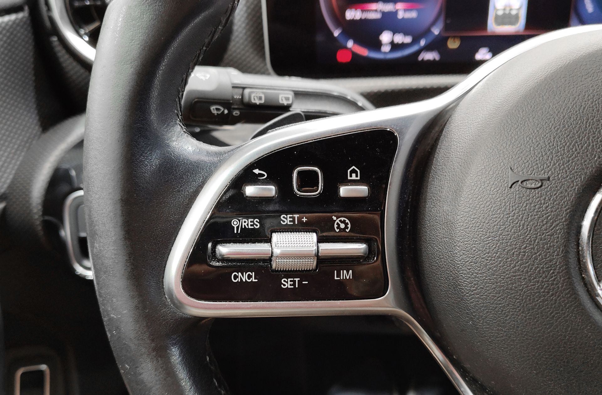 Mercedes-Benz CLA Shooting Brake Shooting Brake 200 - foto 36