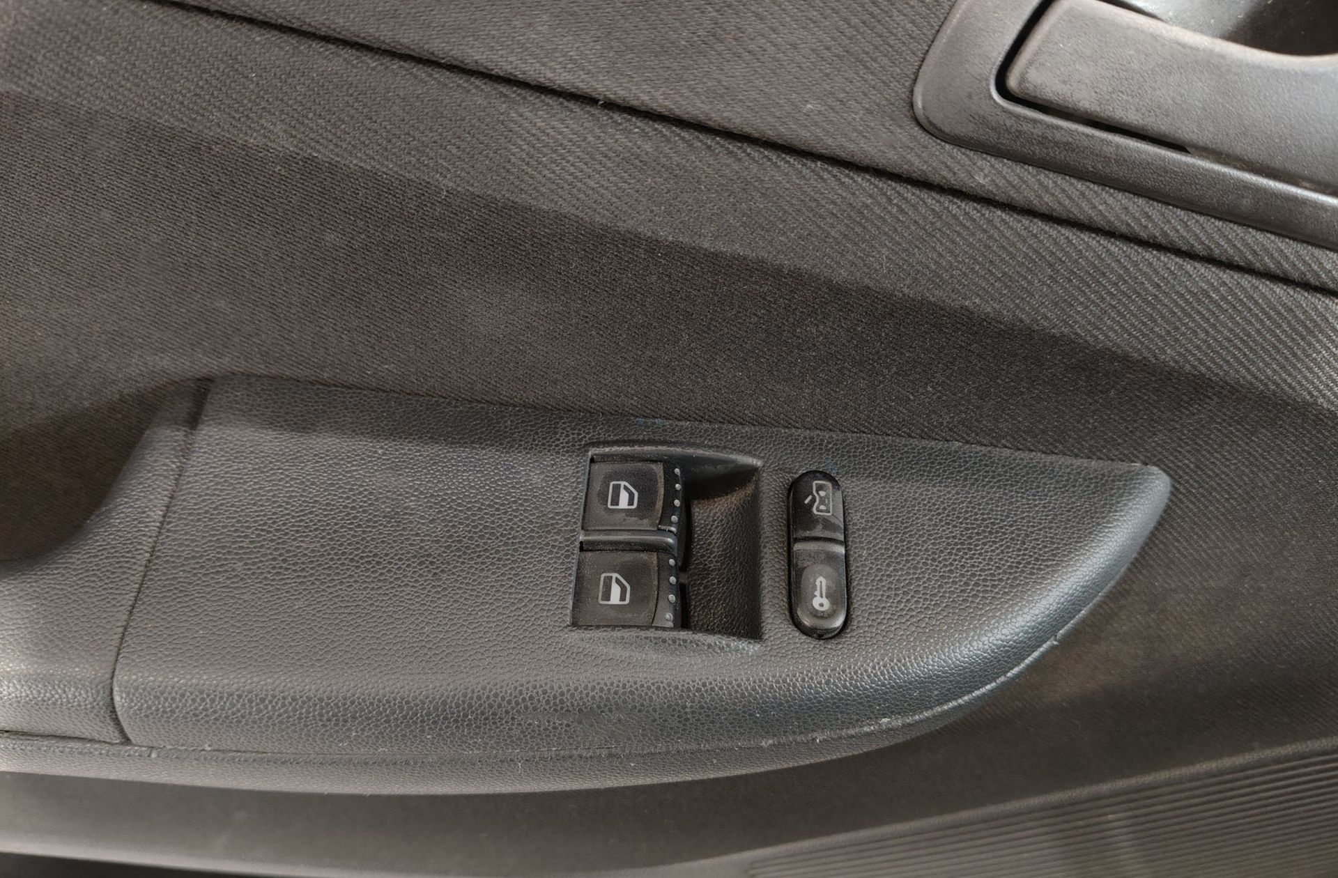 Škoda Fabia Combi Combi 1.9 SDi Young - foto 22