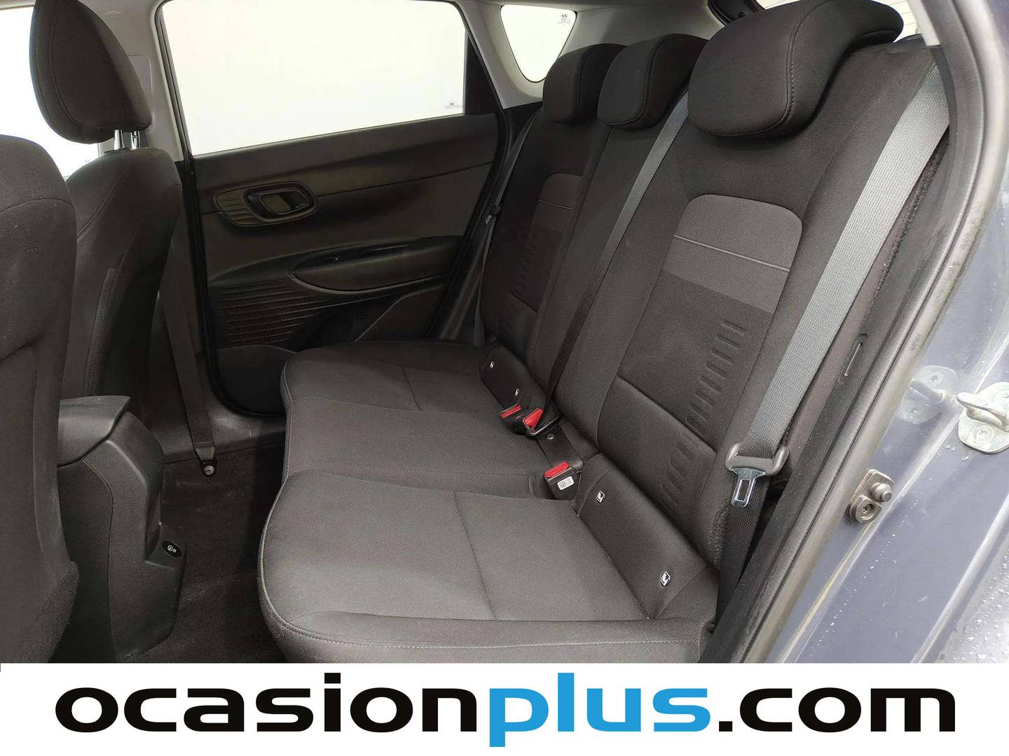 Foto asientos traseros Hyundai Bayon Hyundai Bayon 1.2 MPI Maxx (79 CV)