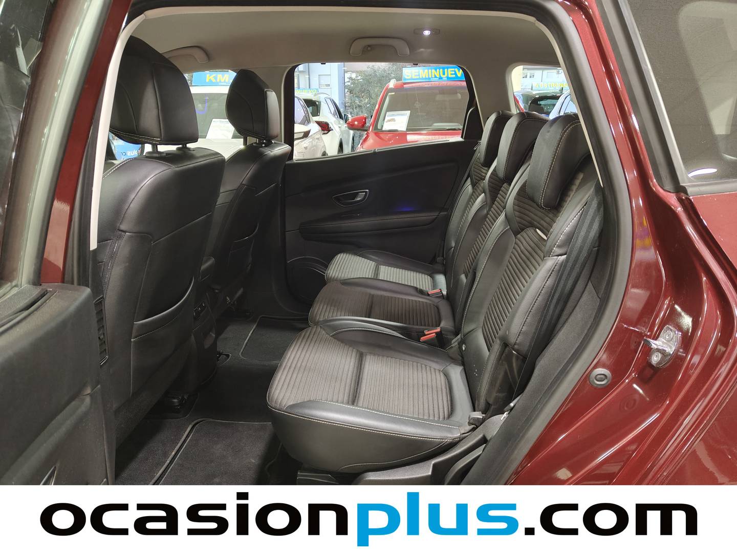 Foto asientos traseros Renault Grand Scénic Renault Grand Scenic Zen TCe  (140 CV) EDC GPF 7 PLAZAS