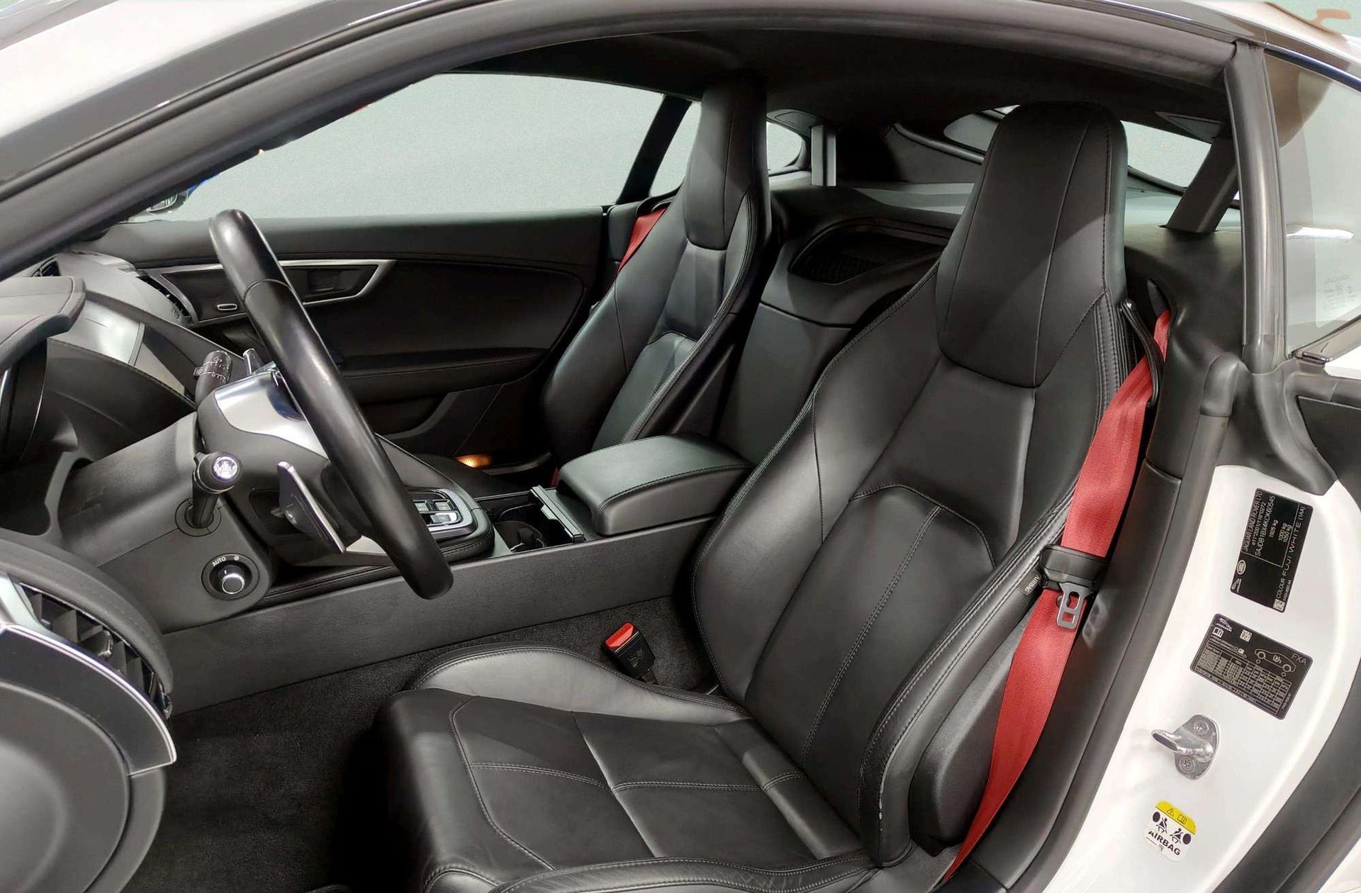Jaguar F-Type Coupe 2.0 i4 - foto 12