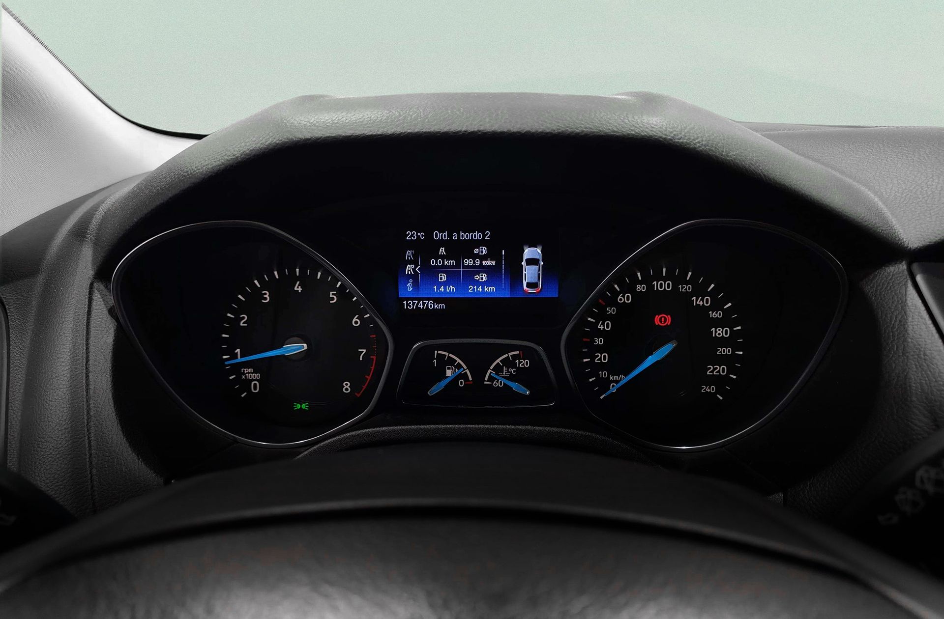 Ford Focus 1.0 EcoBoost Titanium - foto 28