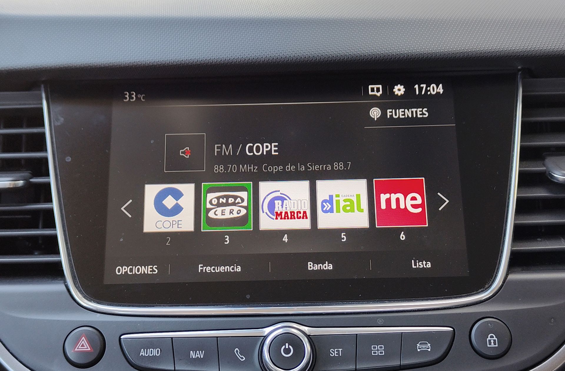 Opel Crossland 1.2 Innovation - foto 36