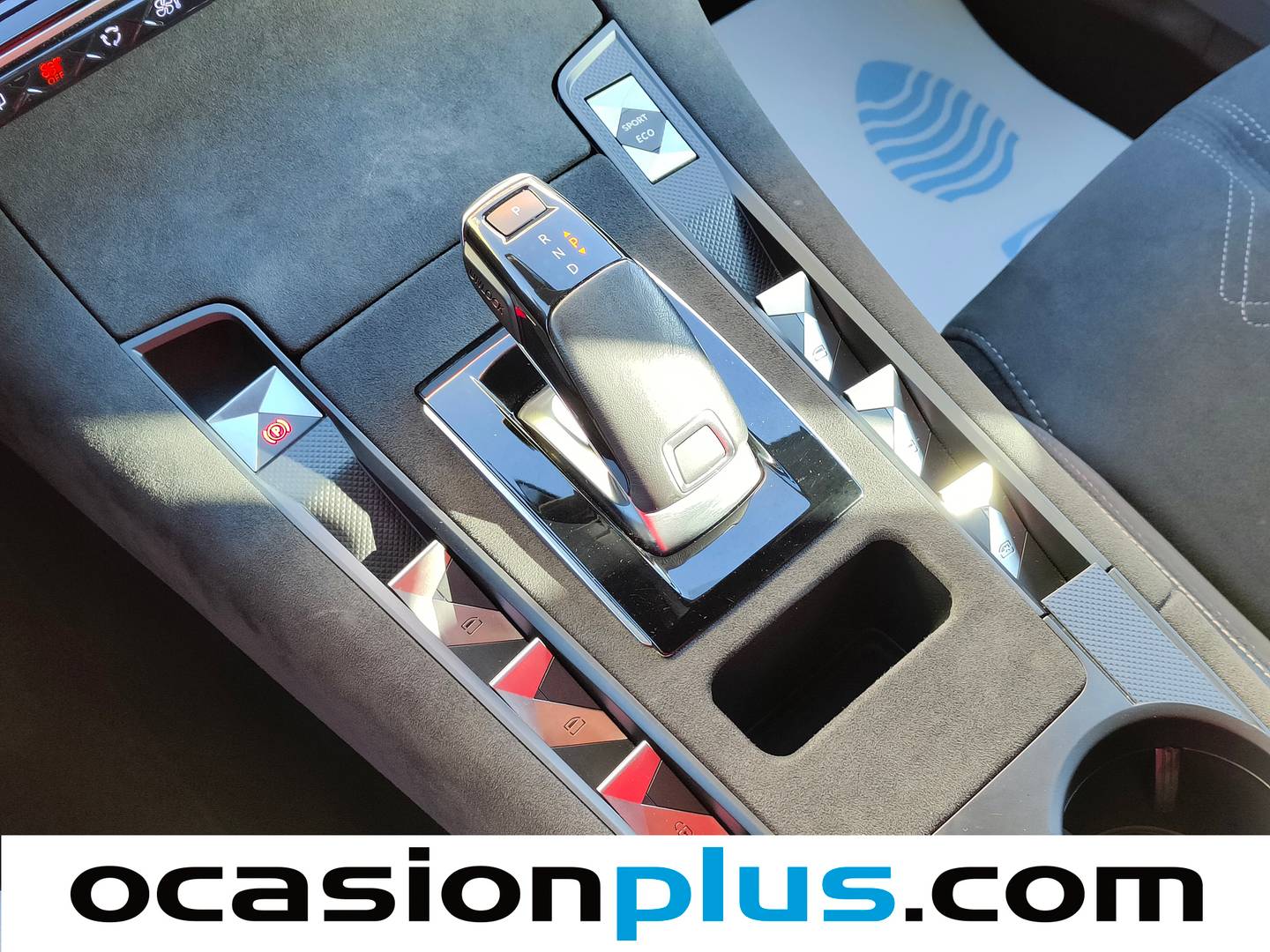 Foto DS DS 7 Crossback DS DS7 Crossback PureTech 180 Performance Line Auto (180 CV)