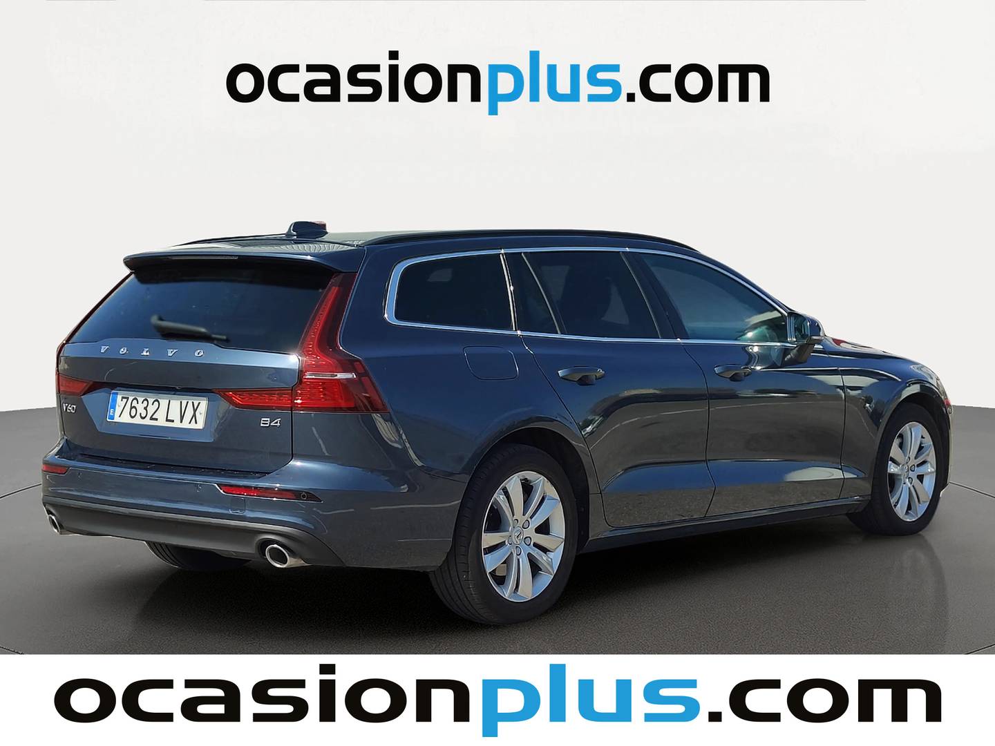 Foto trasera Volvo V60 Volvo V60 B4 Momentum Auto (197 CV) derecha