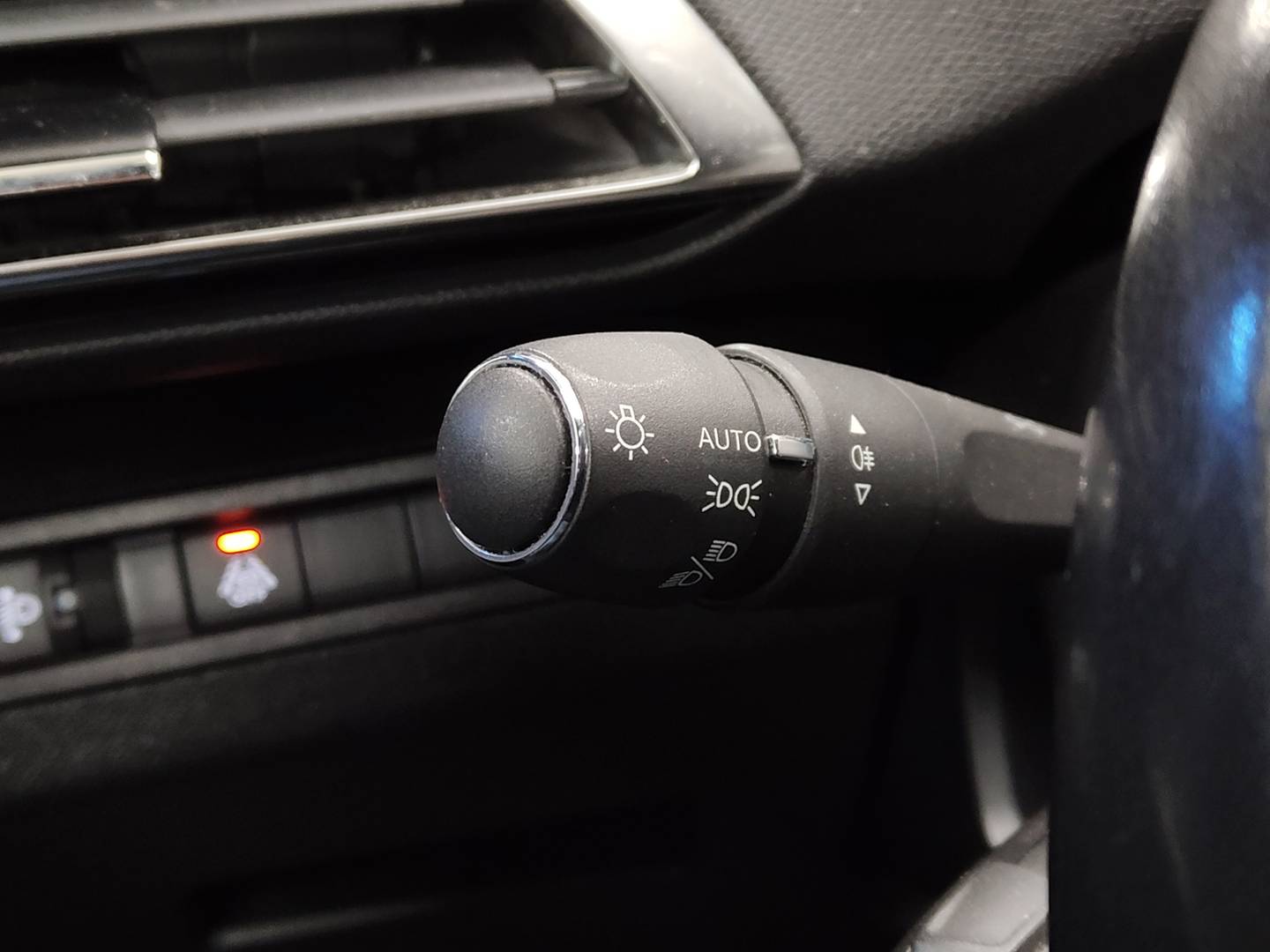 Peugeot 3008 Peugeot 3008 PureTech 130 S&S Allure Pack (130 CV) de ocasión