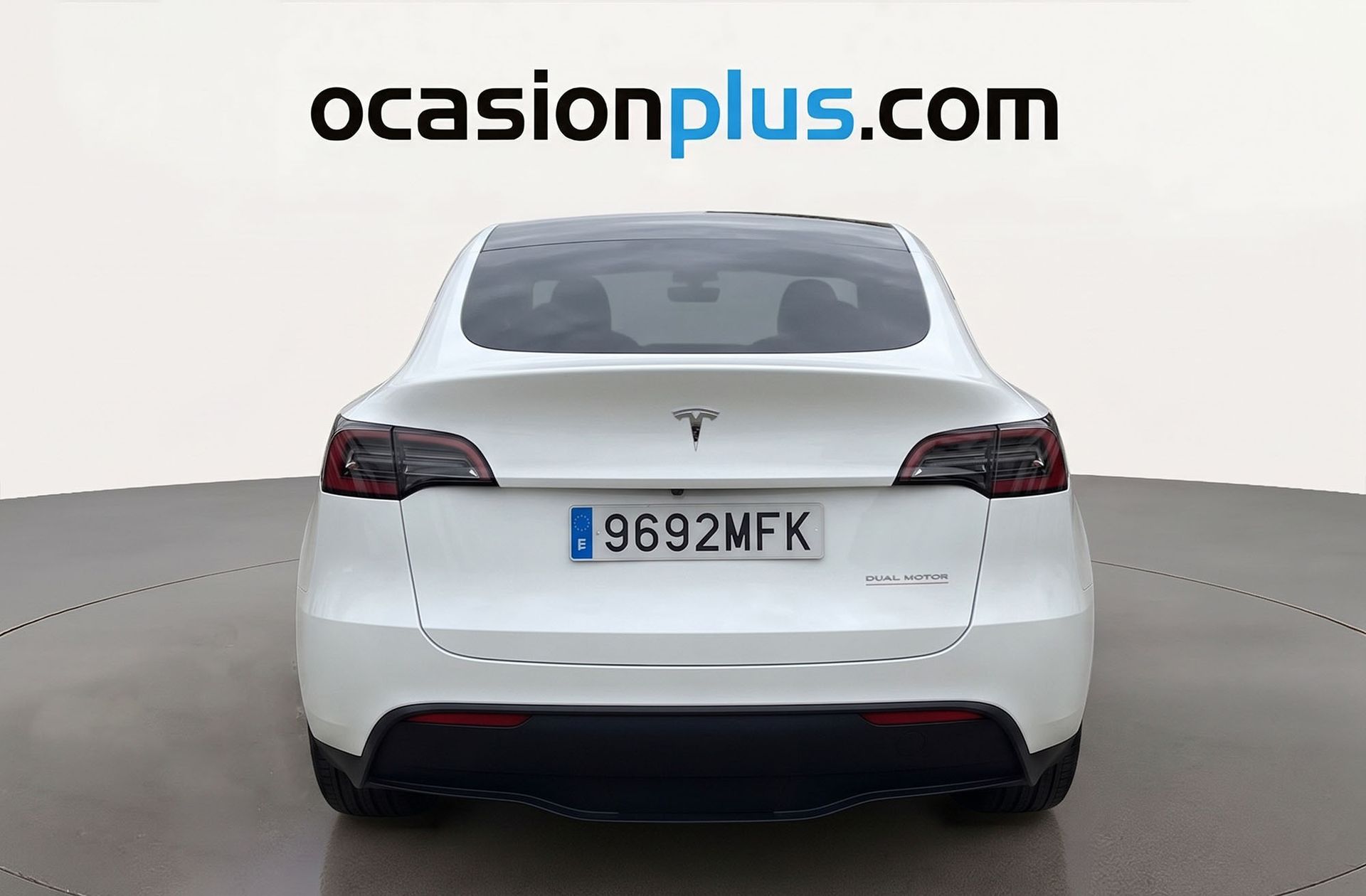 Tesla Model Y Gran Autonomía 4WD - foto 17
