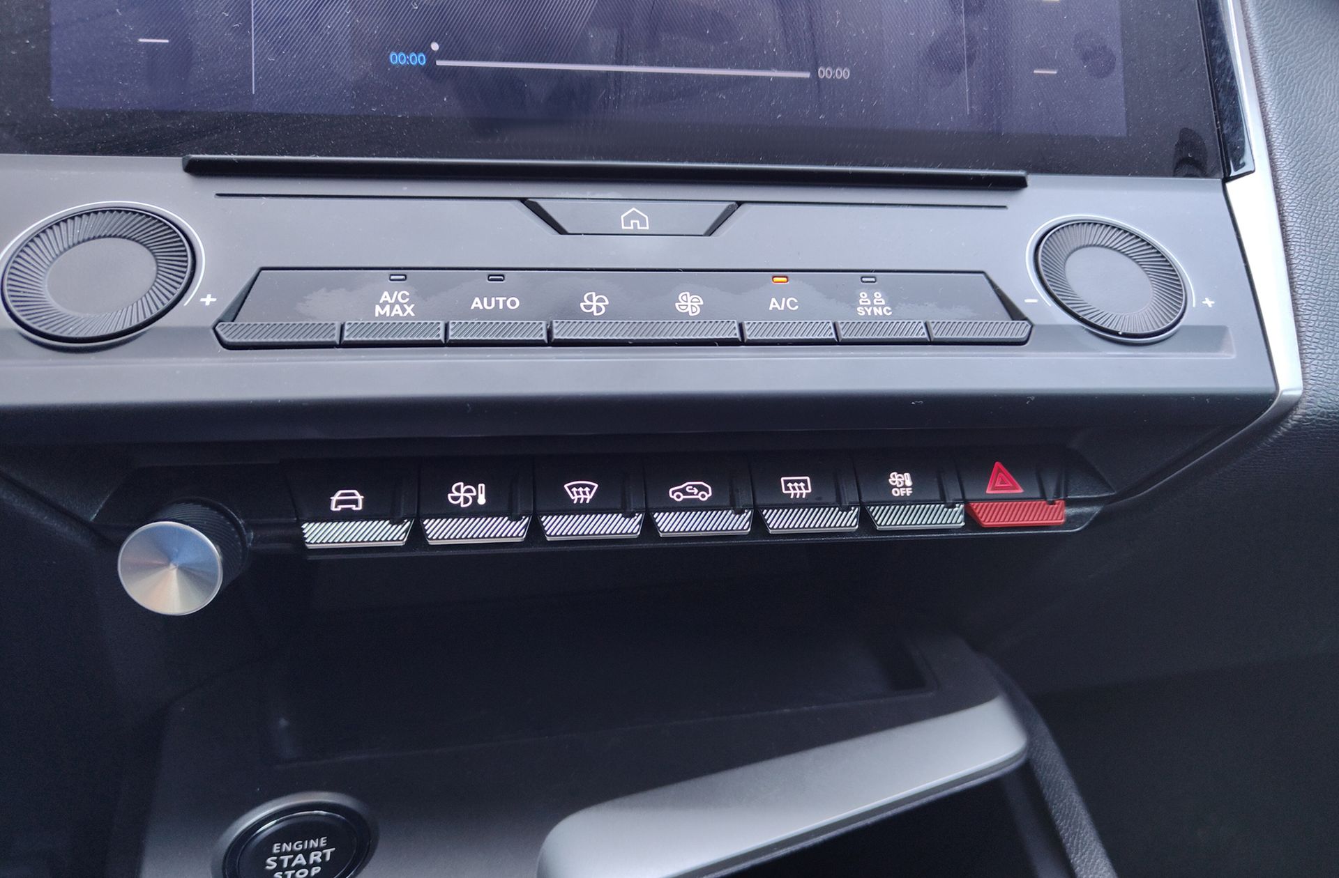 Peugeot 408 Allure Hybrid eDCS6 - foto 29