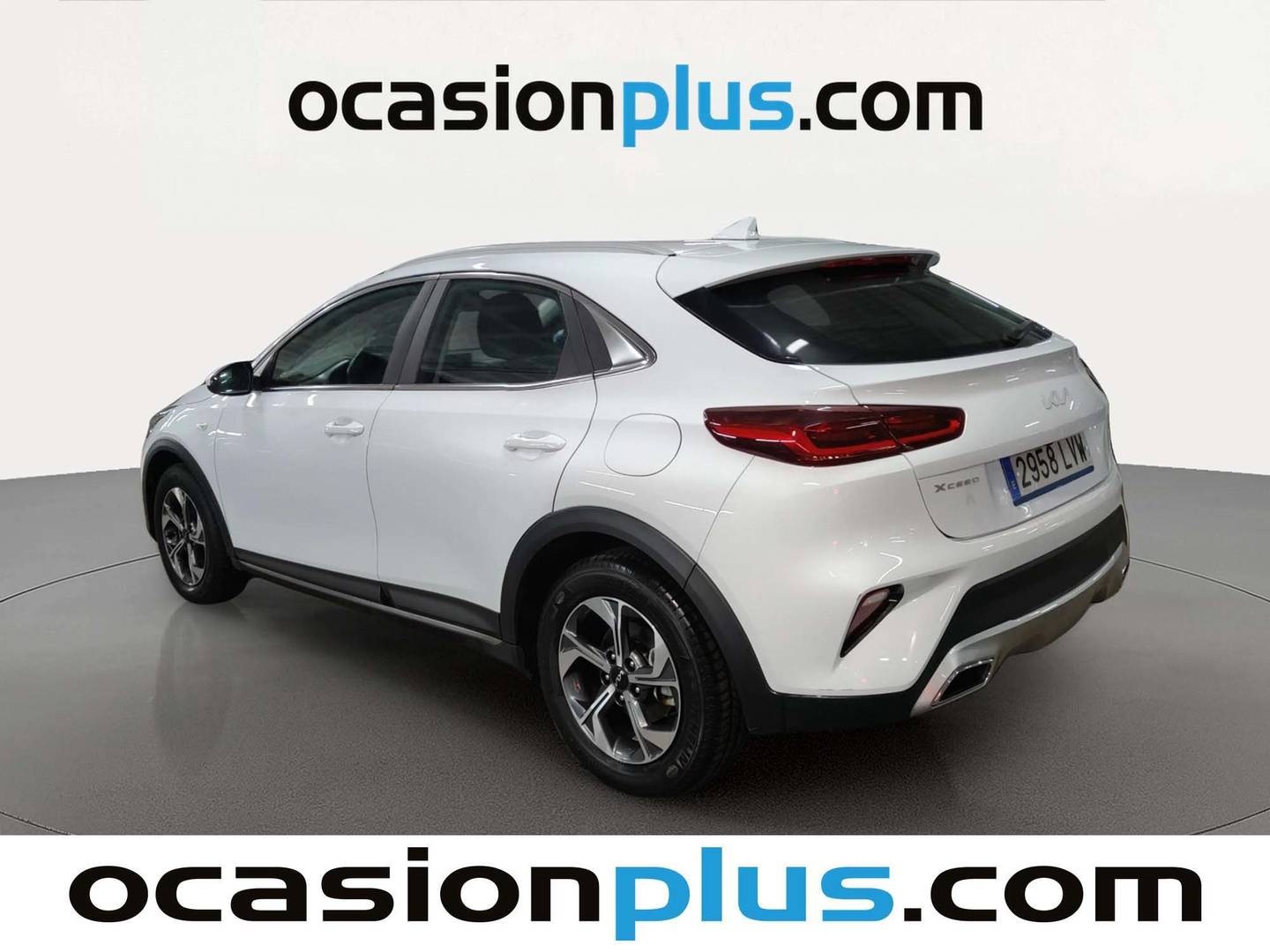 Foto trasera KIA XCeed KIA XCeed 1.0 T-GDi Drive (120 CV) derecha