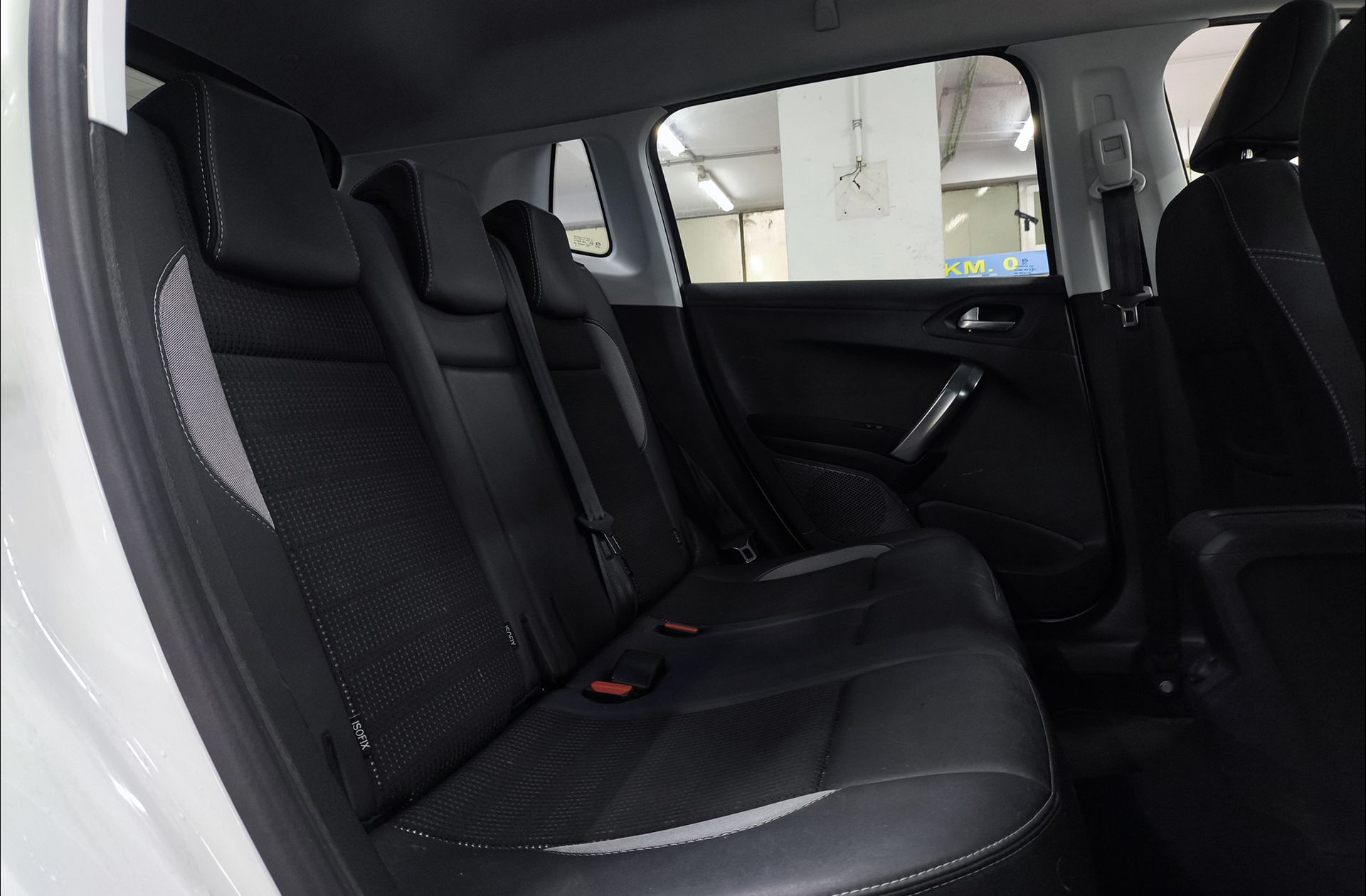 Peugeot 2008 PureTech 110 Allure - foto 16