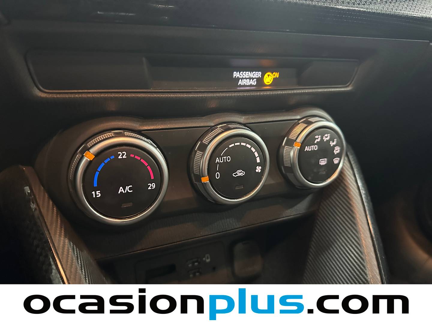 Foto Mazda Mazda2 Mazda Mazda 2 1.5 GE Black Tech Edition (90 CV)