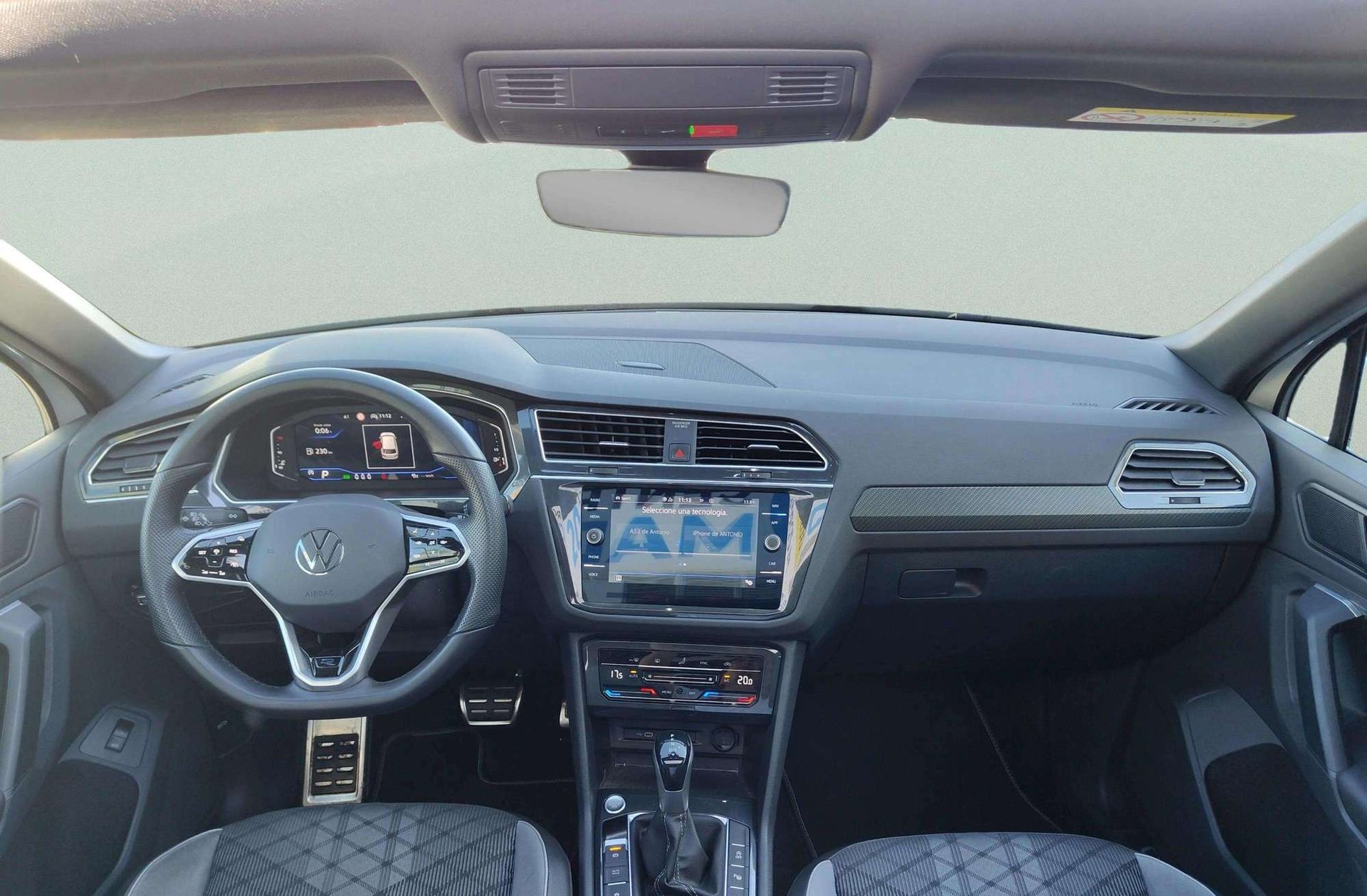 Volkswagen Tiguan R-Line 2.0 TDI DSG - foto 9
