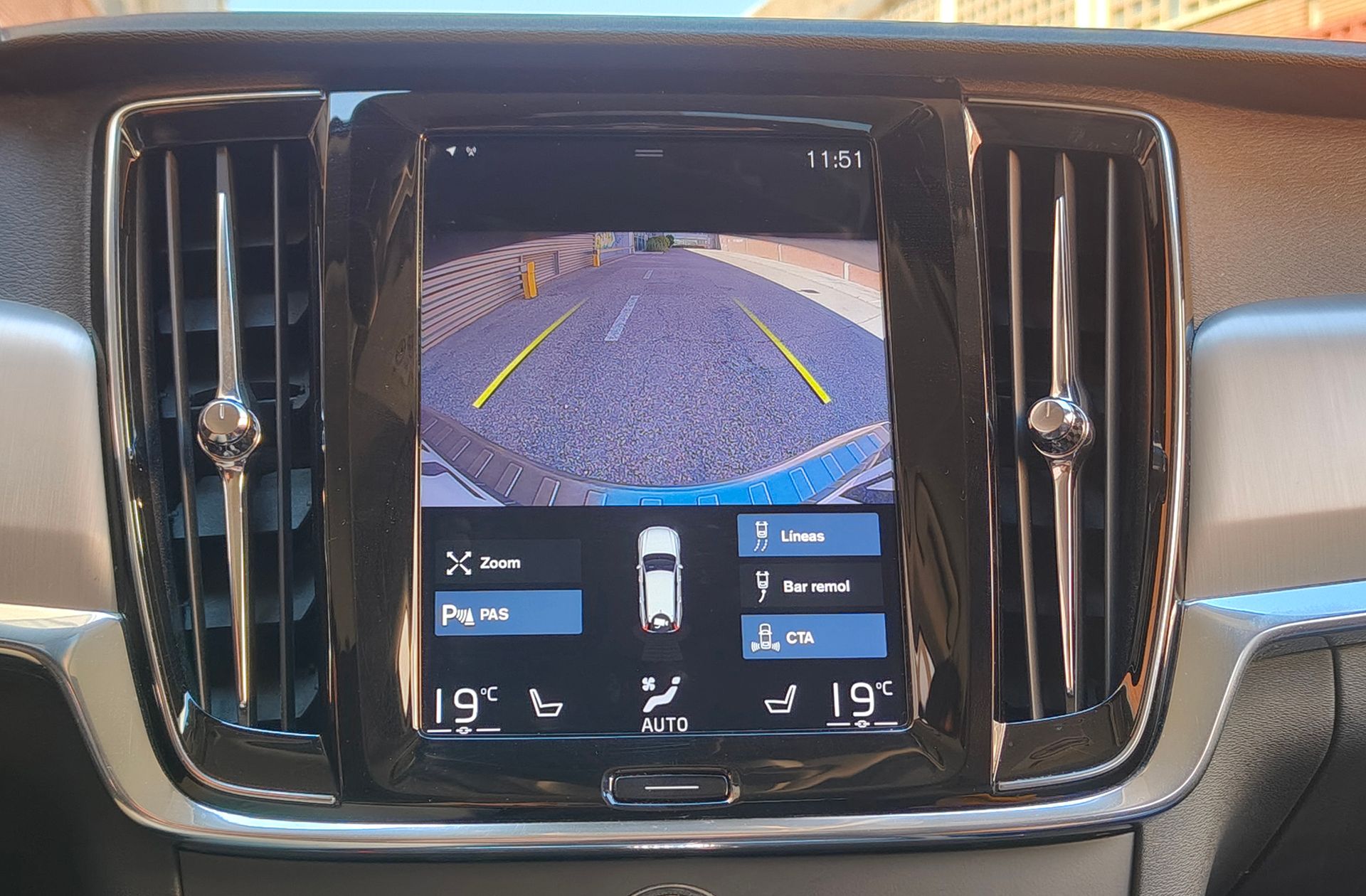 Volvo V90 D4 Momentum - foto 10
