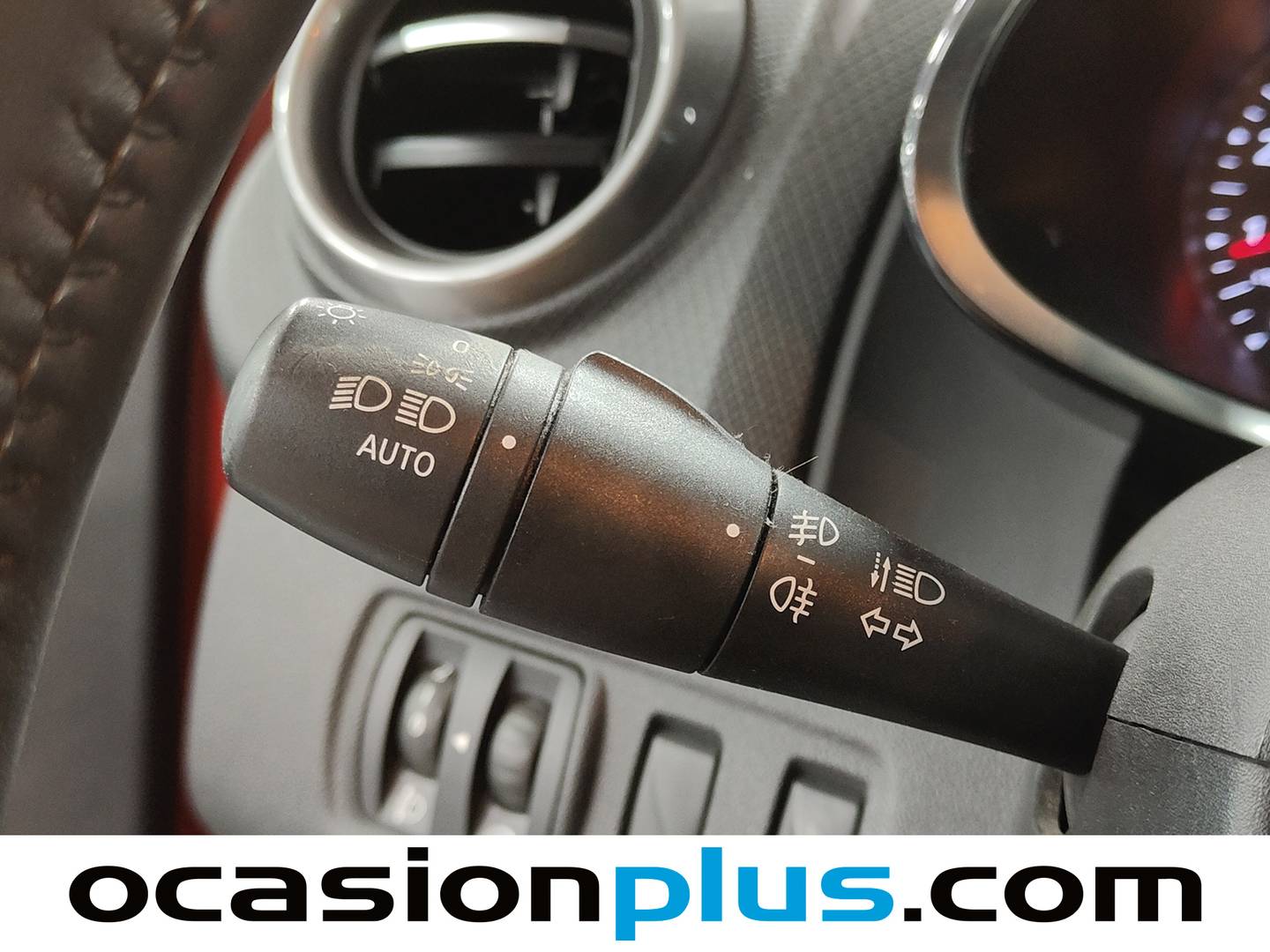 Extras del Renault Clio Renault Clio 1.5 dCi Limited Energy Ecoleader Euro 6 (90 CV)