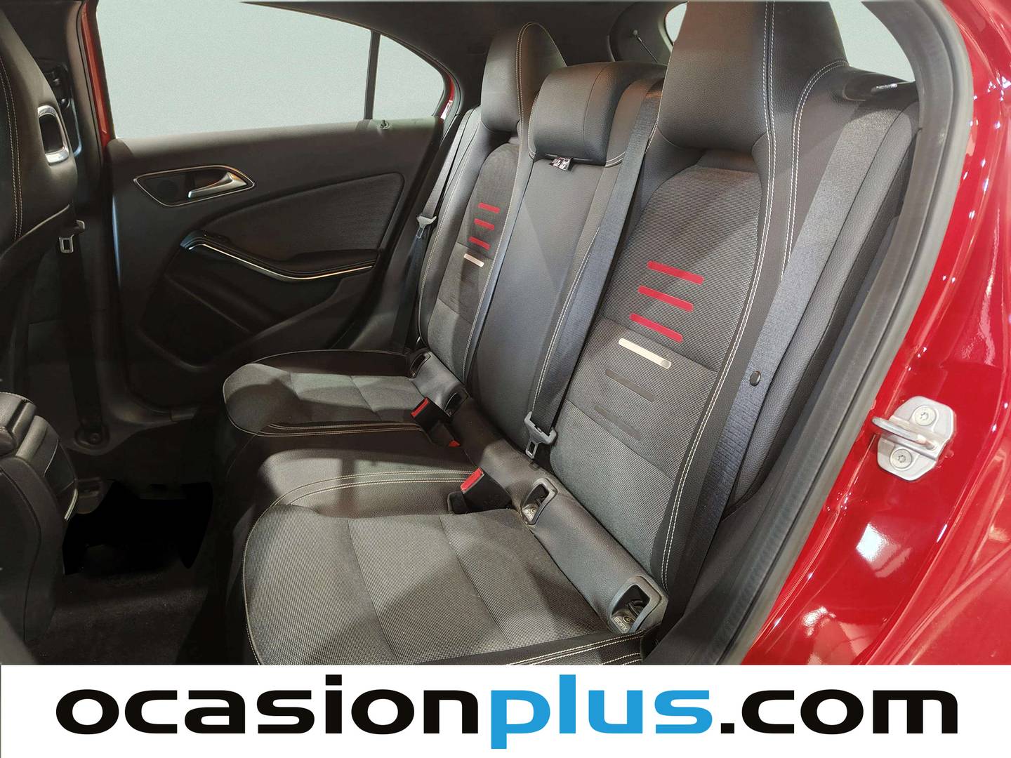 Foto asientos traseros Mercedes Clase A Mercedes-Benz Clase A 200 d (136 CV)Pack AMG