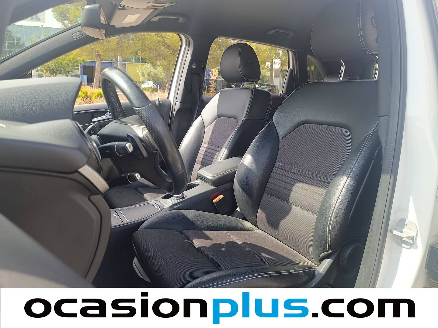 Foto asientos delanteros Mercedes Clase B Mercedes Clase B 200 d (136 CV)