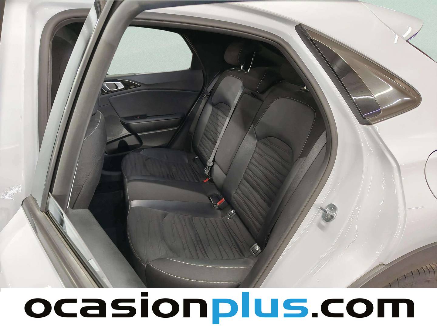 Foto asientos traseros KIA XCeed KIA XCeed 1.5 MHEV iMT GT-line 118 kW (160 CV)