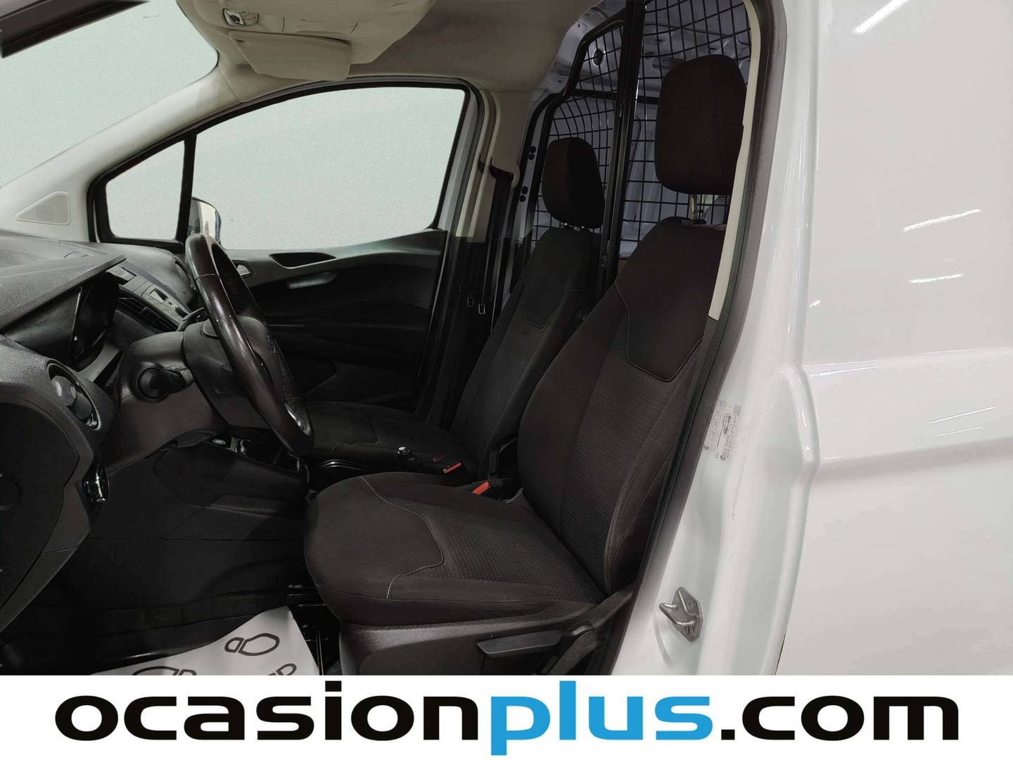 Foto asientos delanteros Ford Transit Courier Ford Transit Courier Furgon 1.5 TDCI Trend (75 CV)