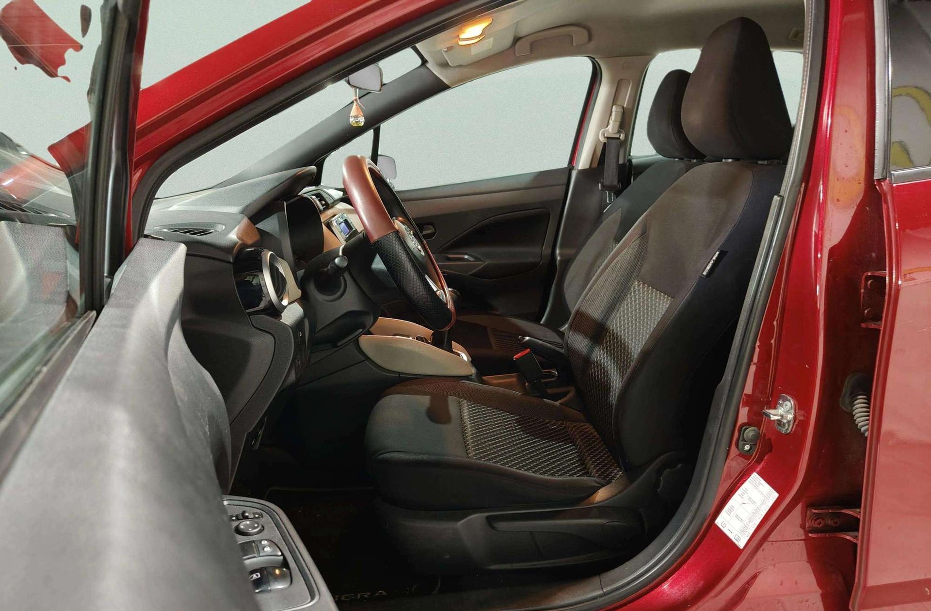 Nissan Micra 1.0 G Visia+ - foto 8