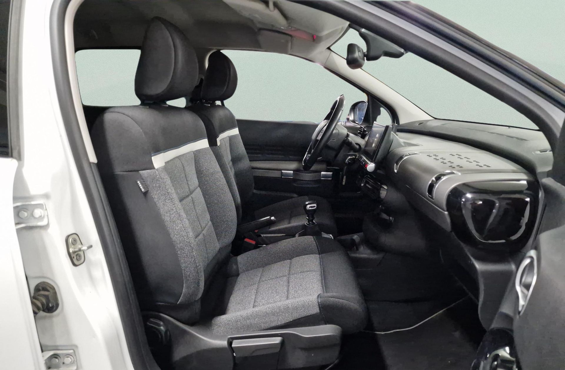 Citroën C4 Cactus BlueHDi 100 Shine - foto 18