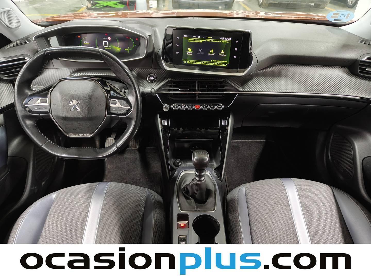 Foto Peugeot 2008 Peugeot 2008 PureTech 130 S&S Allure (130 CV)