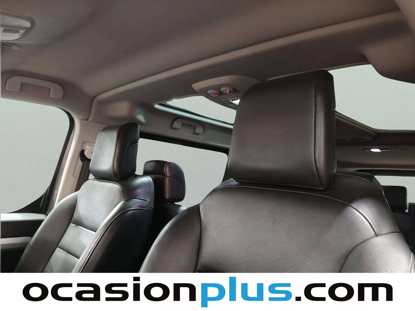 Extras y acabados del Peugeot Traveller Peugeot Traveller Business VIP Long BlueHDi (150 CV) 7 Plazas