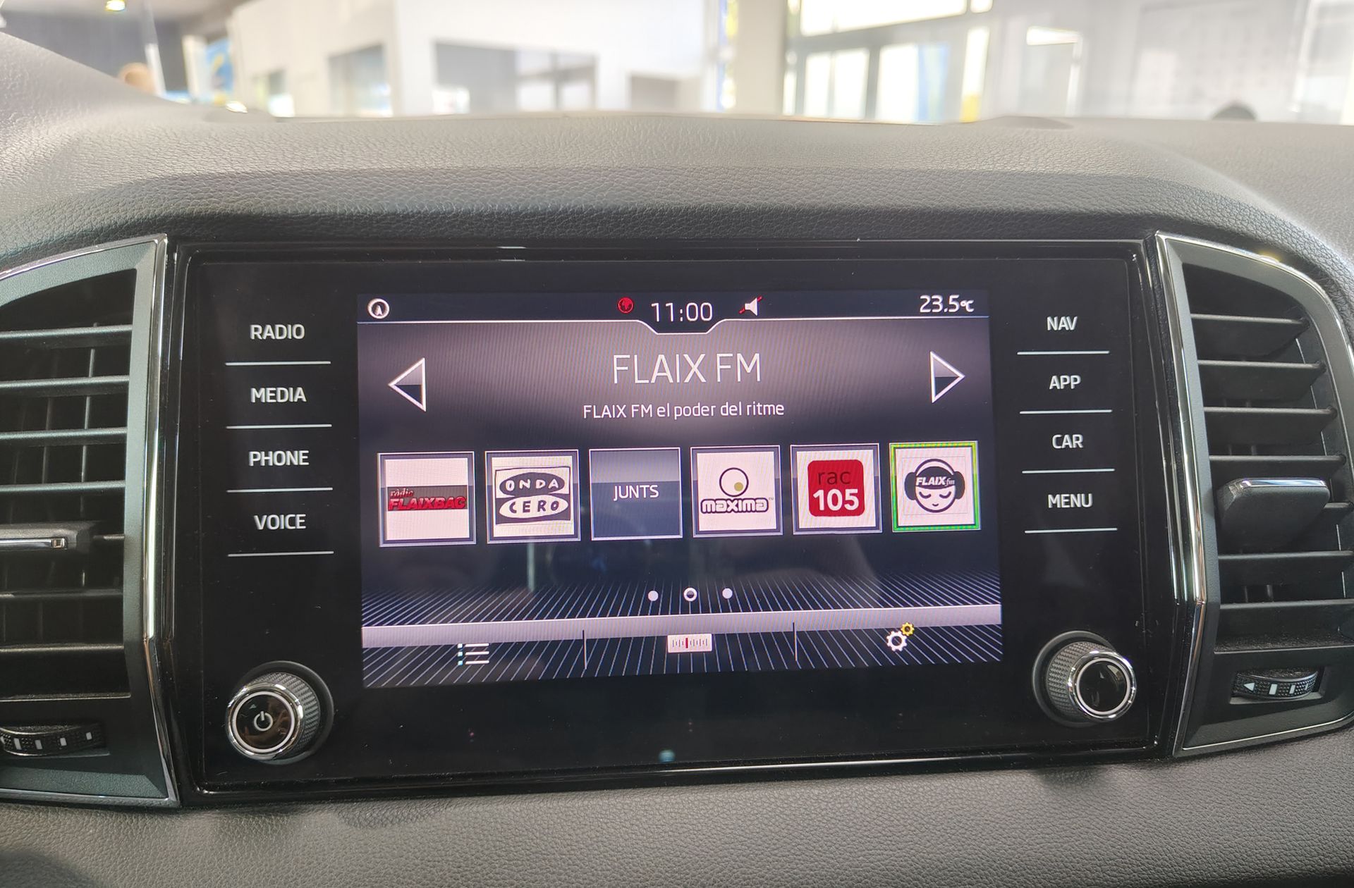 Škoda Karoq 2.0 TDI Ambition - foto 30