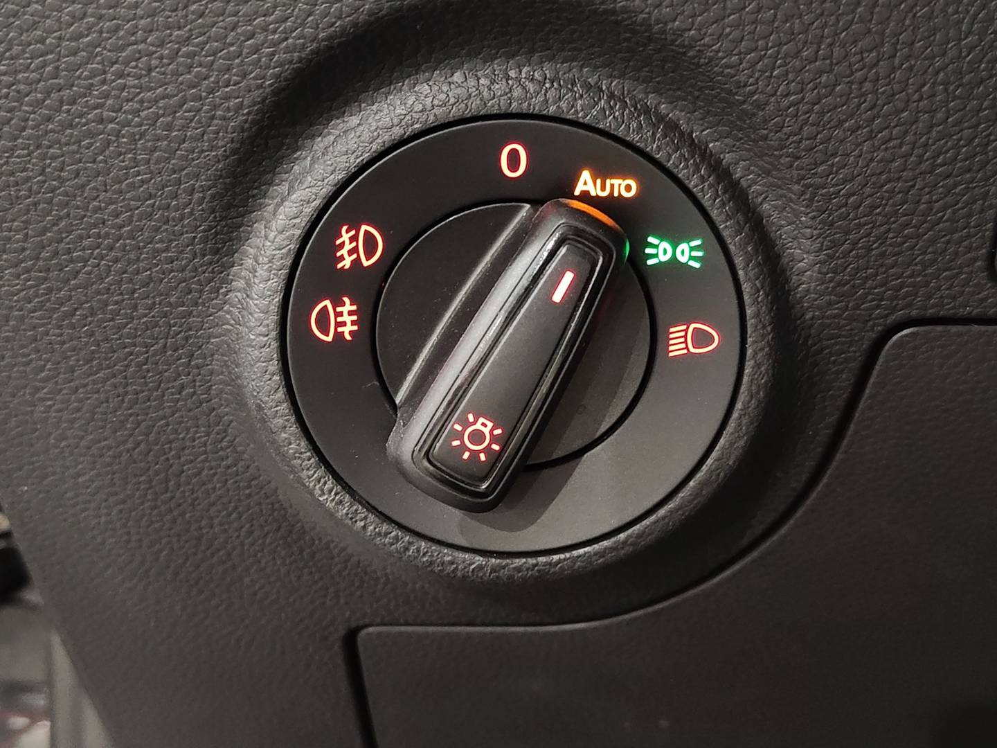 Foto Seat Arona SEAT Arona 1.5 TSI S&S FR XL DSG (150 CV)