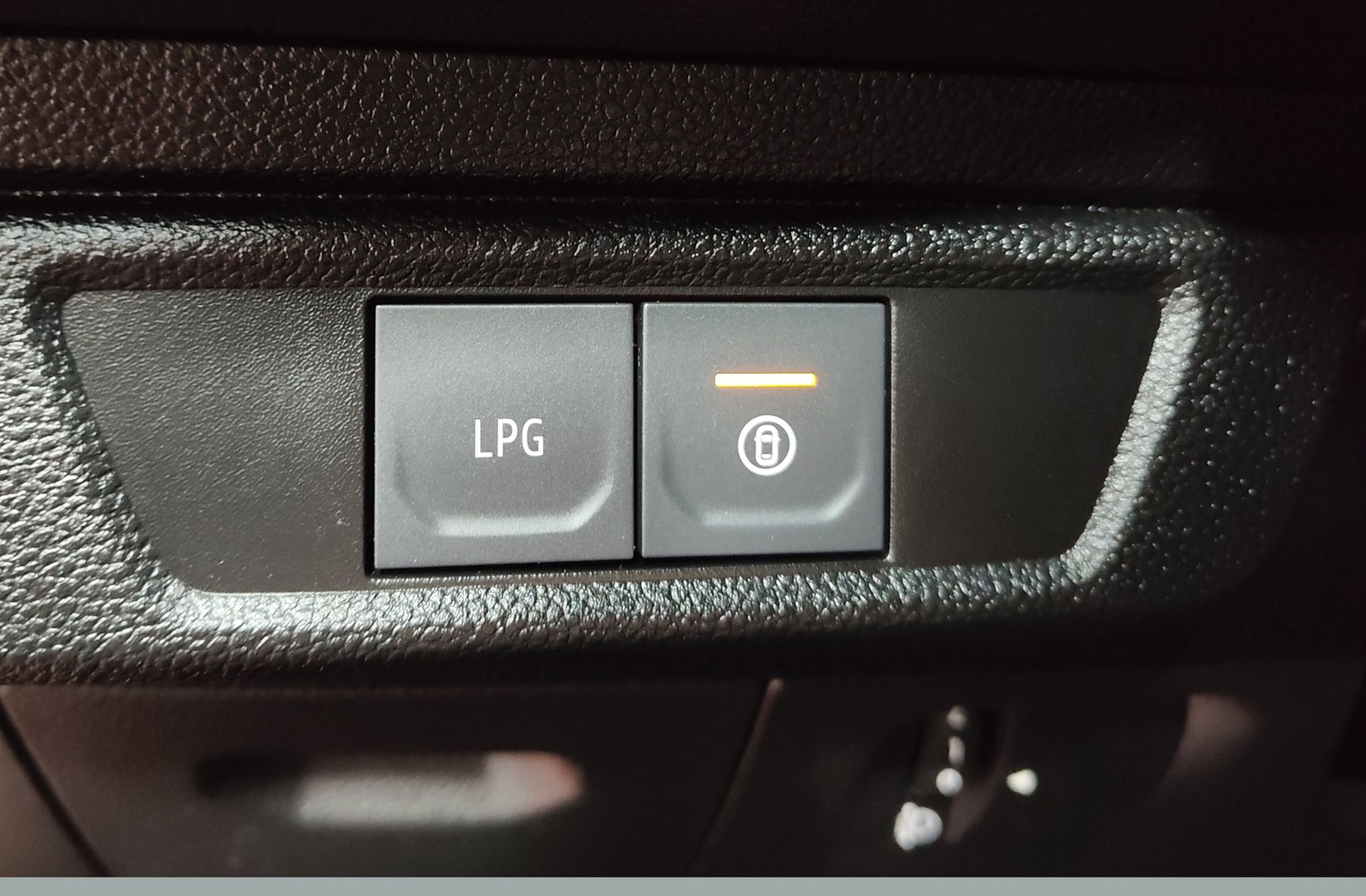 Dacia Sandero Stepway Expression Go ECO-G - foto 29