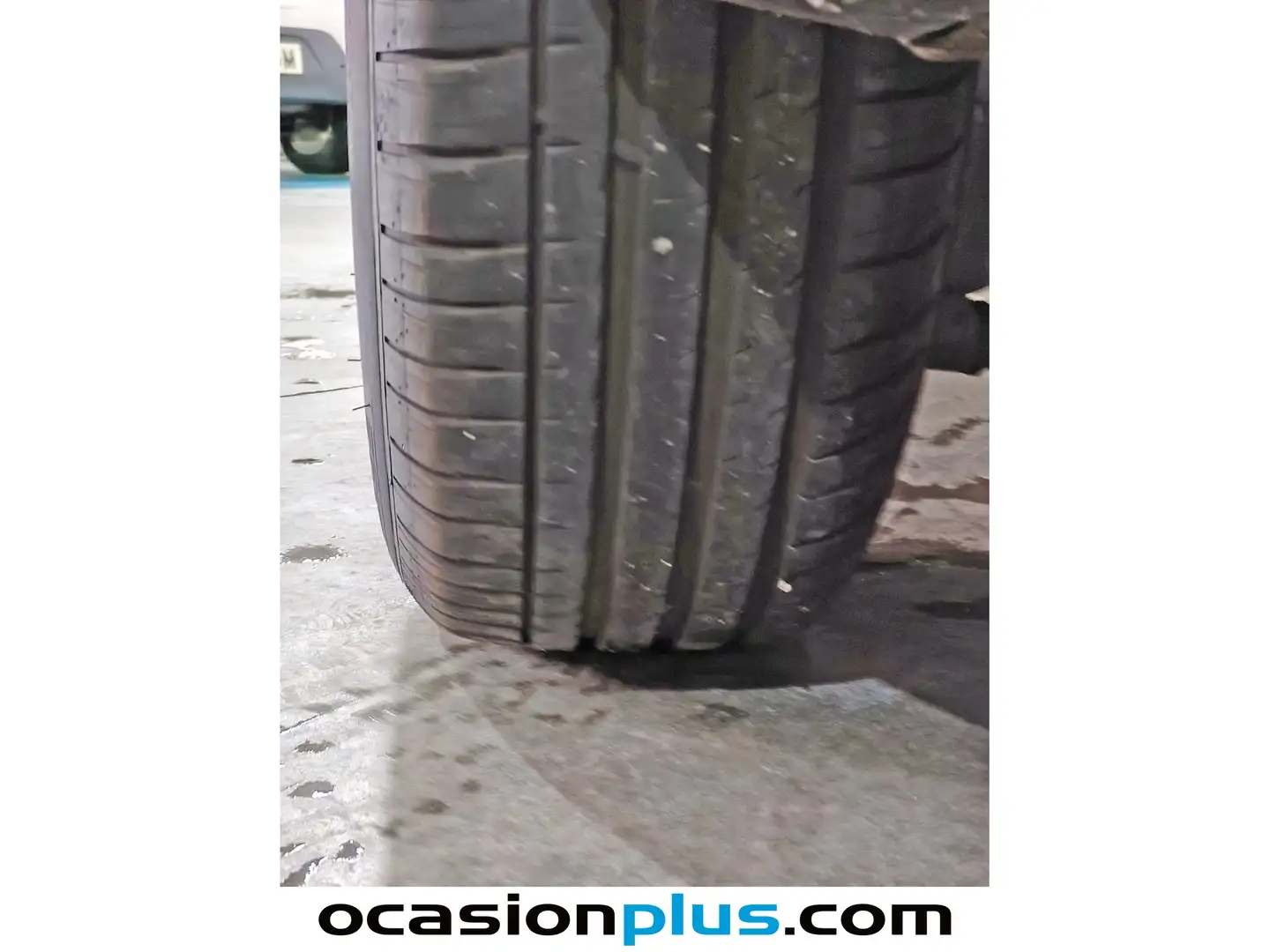 Foto Ford Kuga Ford Kuga 1.5 EcoBlue Titanium Auto (120 CV)