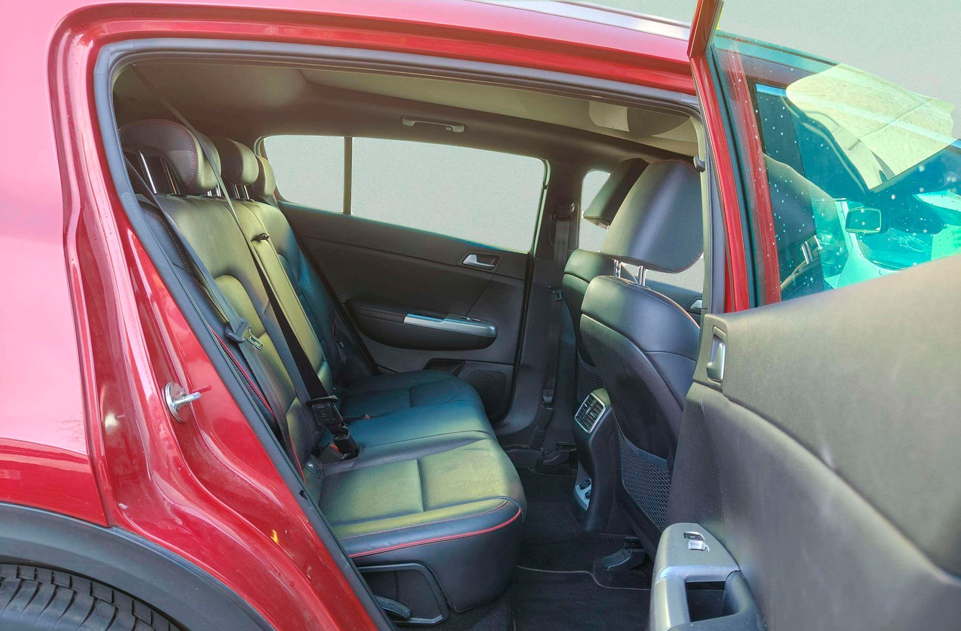 Kia Sportage 1.6 T-GDi GT Line Xtreme Plus - foto 21