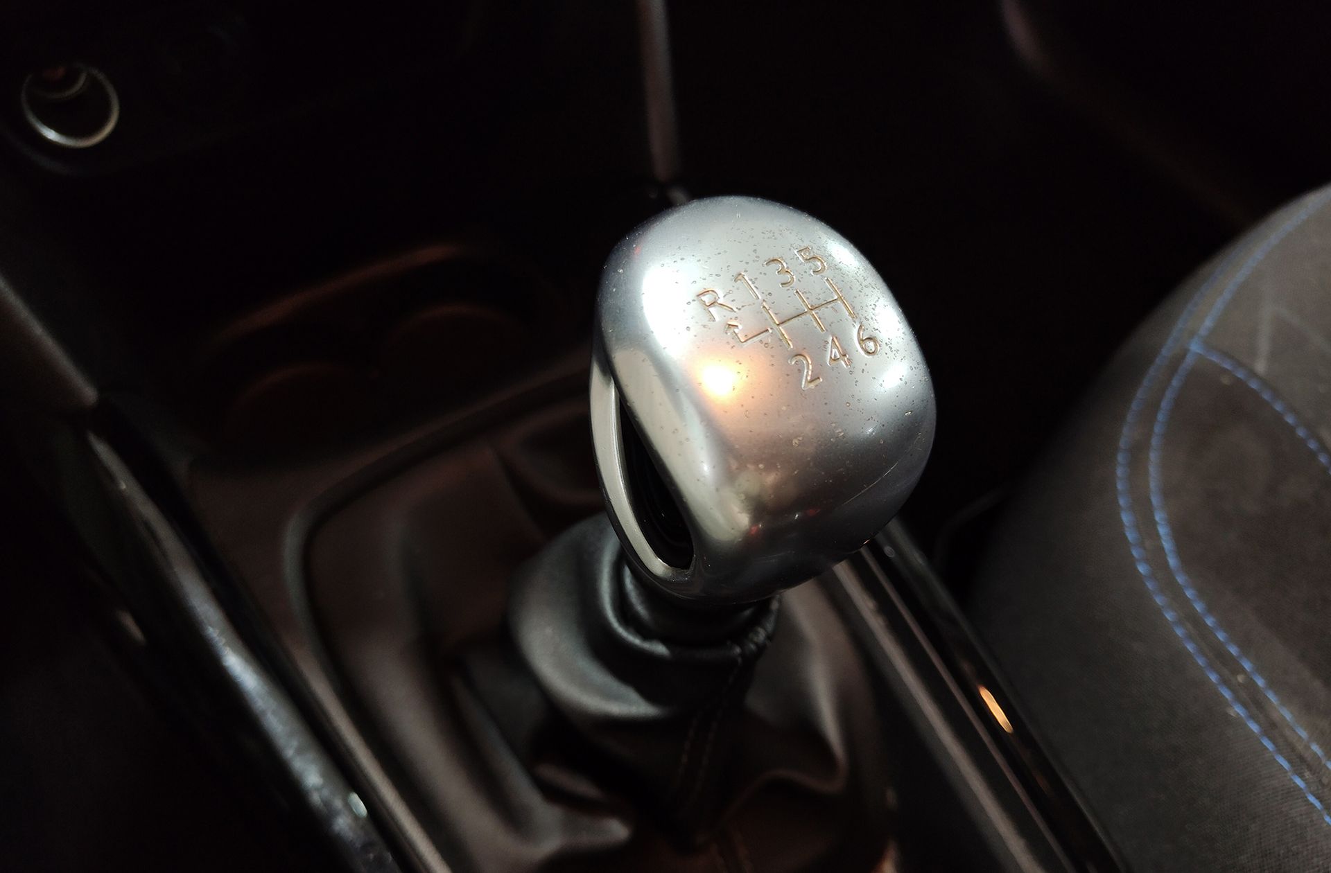 Peugeot 2008 PureTech 110 Signature - foto 5