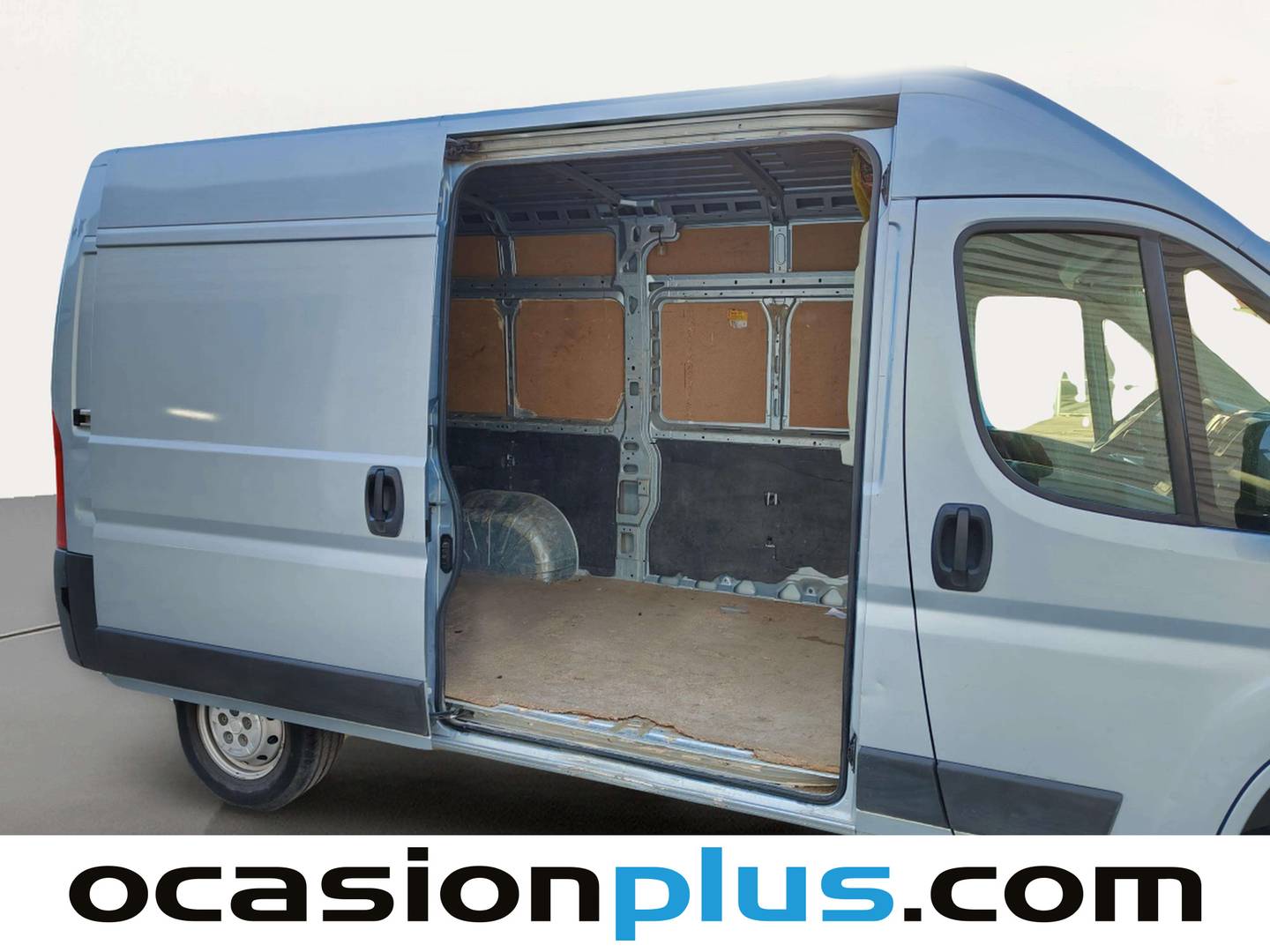 Foto Fiat Ducato FIAT Ducato 2.3 Multijet Furgón Medio Alto (130CV)