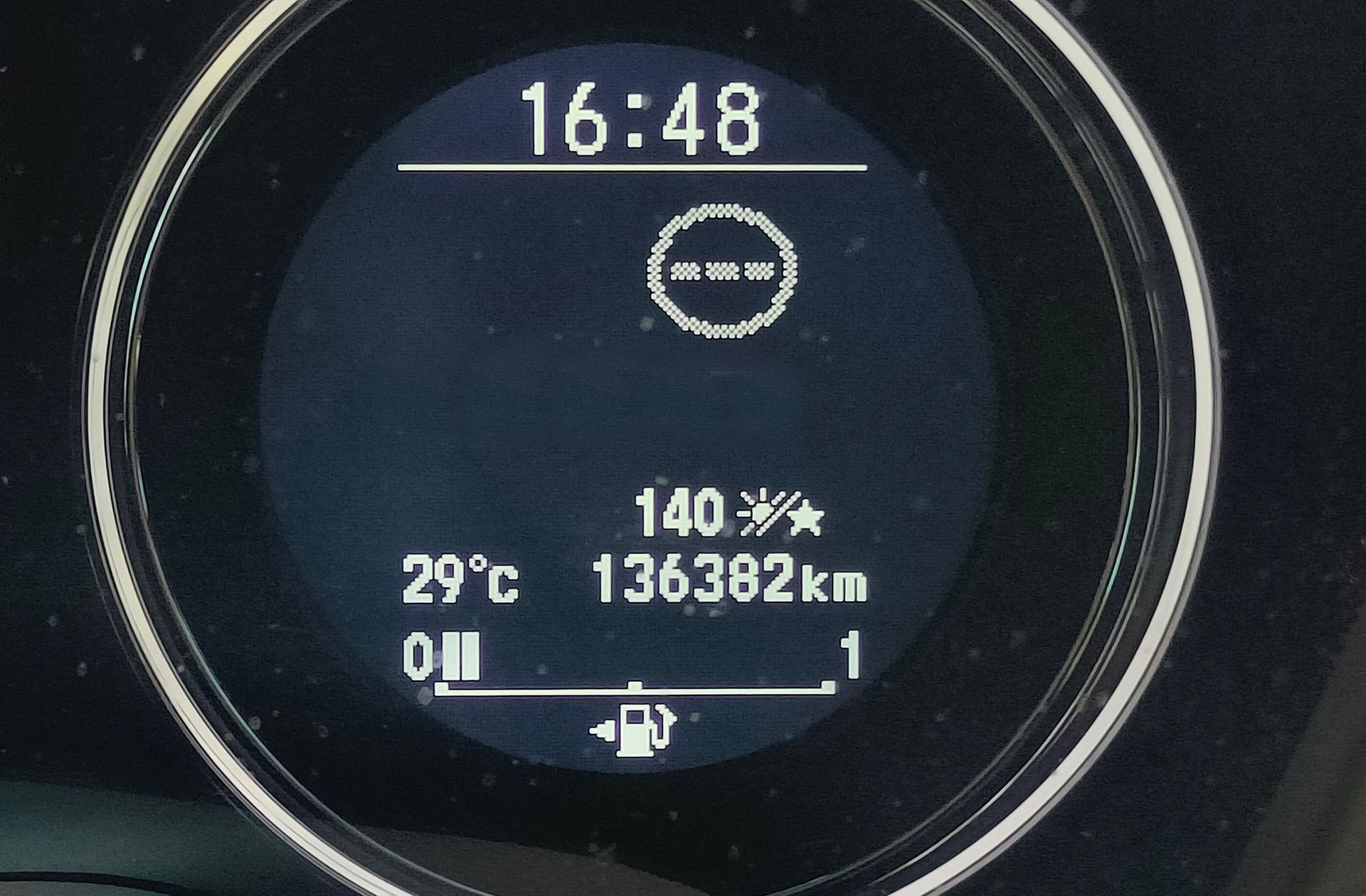 Honda HR-V 1.6 i-DTEC Executive - foto 13