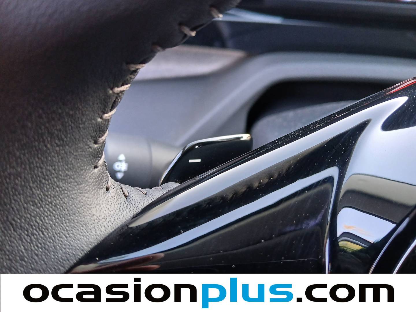 Foto Peugeot 308 Peugeot 308 Allure Hybrid eDCS6 (145 CV)