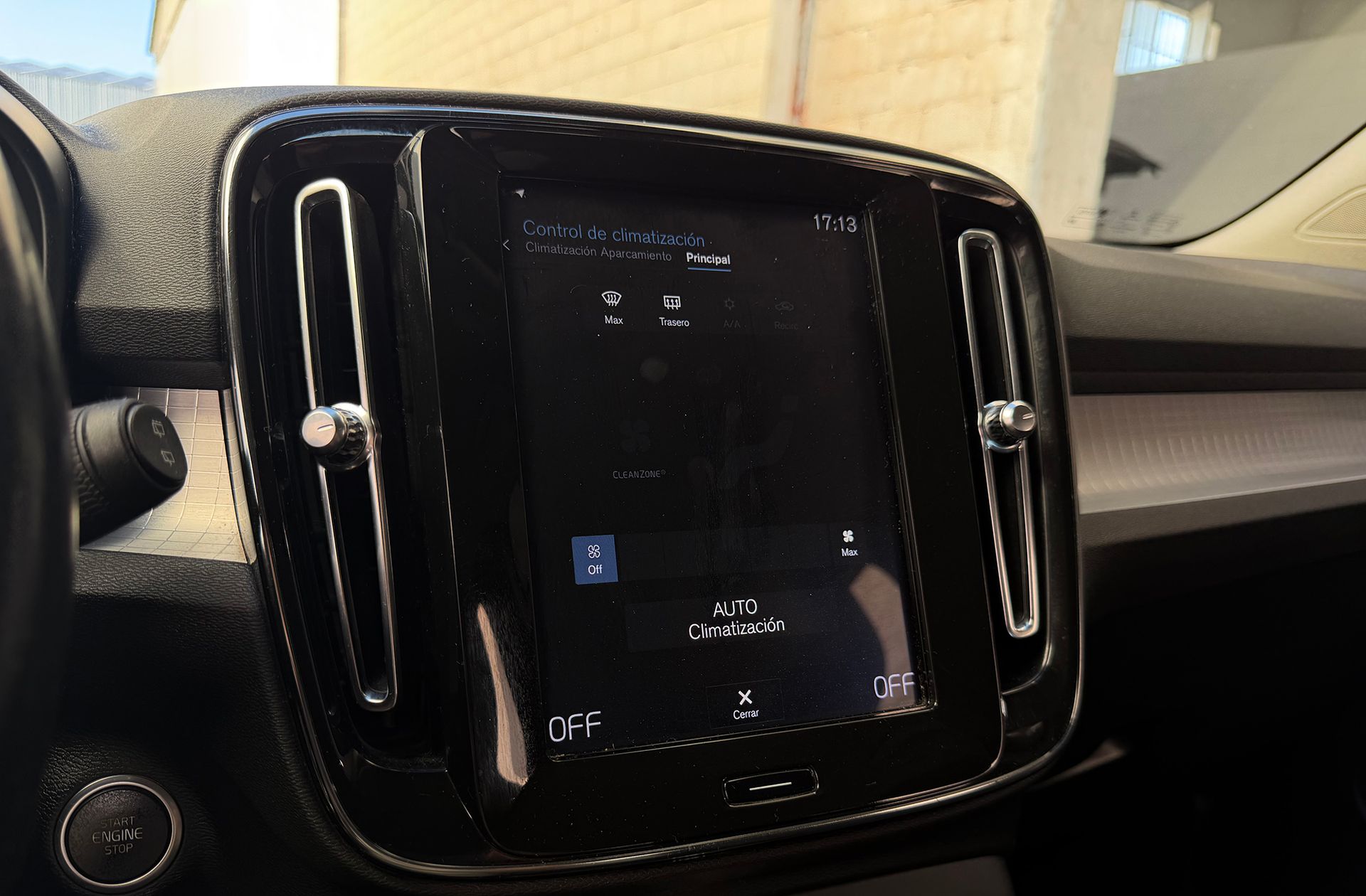 Volvo XC40 T4 Momentum - foto 30