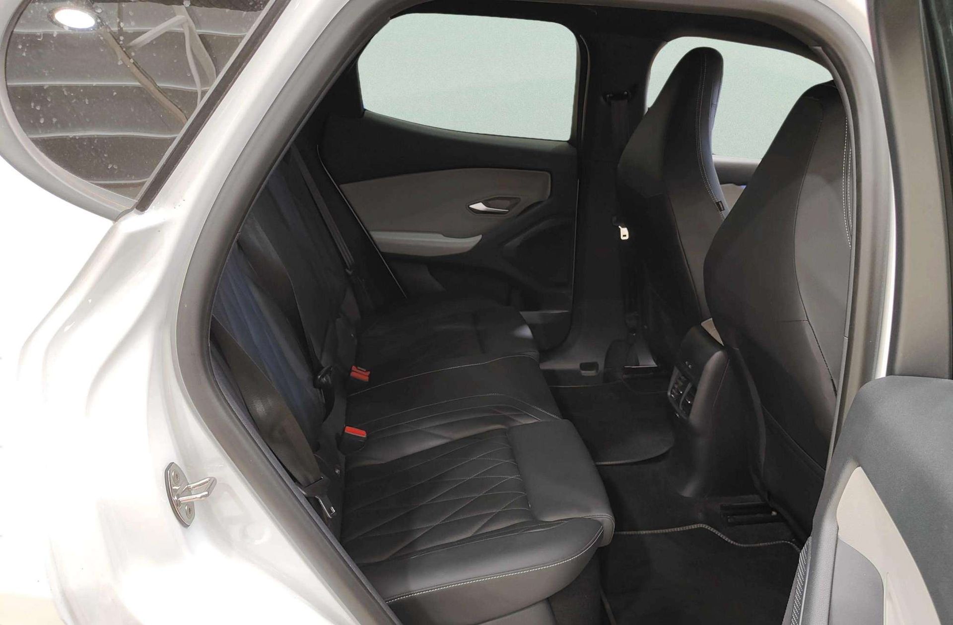 Ford Capri CX740L Premium Rango Extendido RWD 77kWh - foto 21