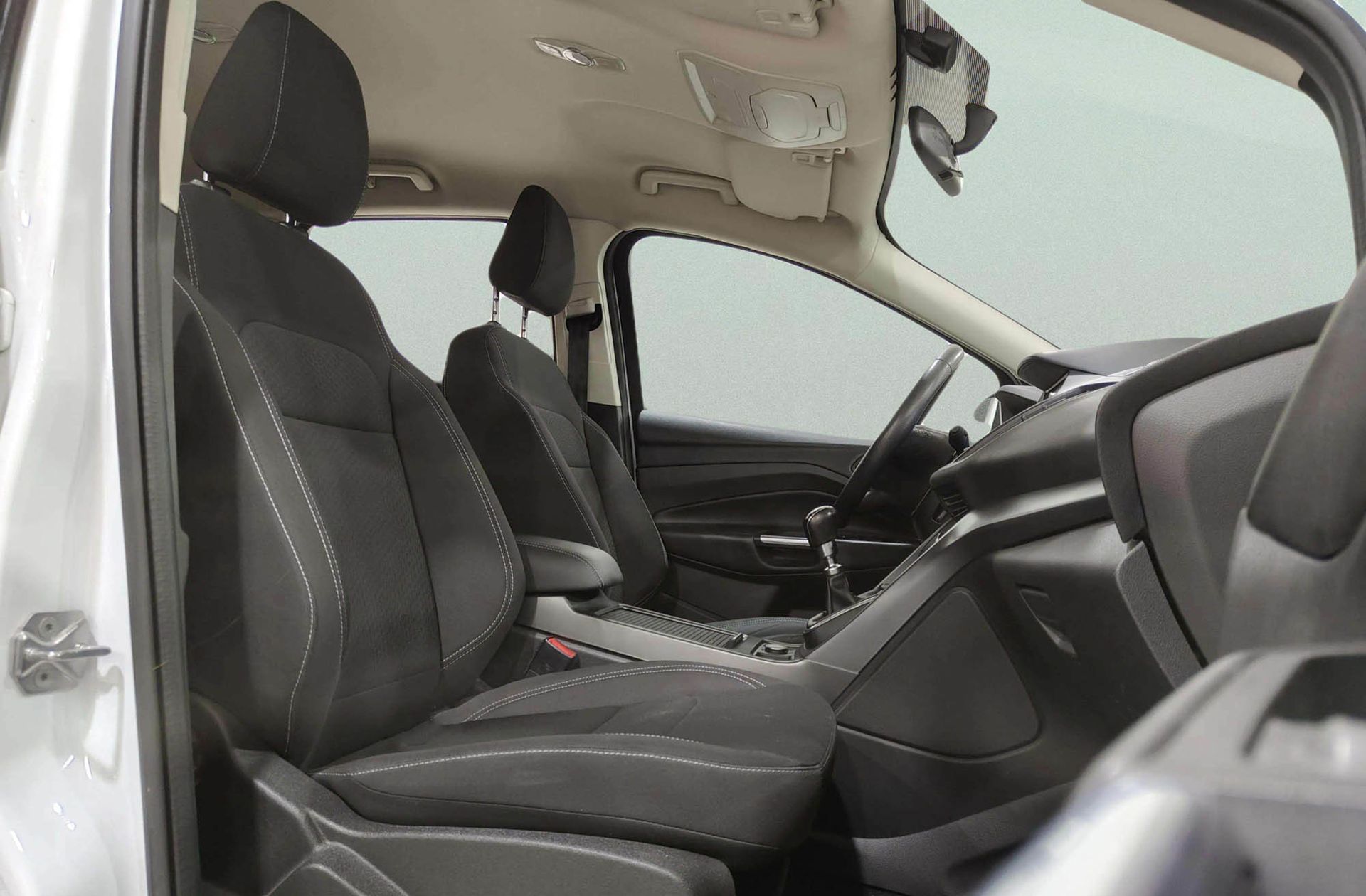 Ford Kuga 1.5 EcoBoost Trend 4x2 - foto 19