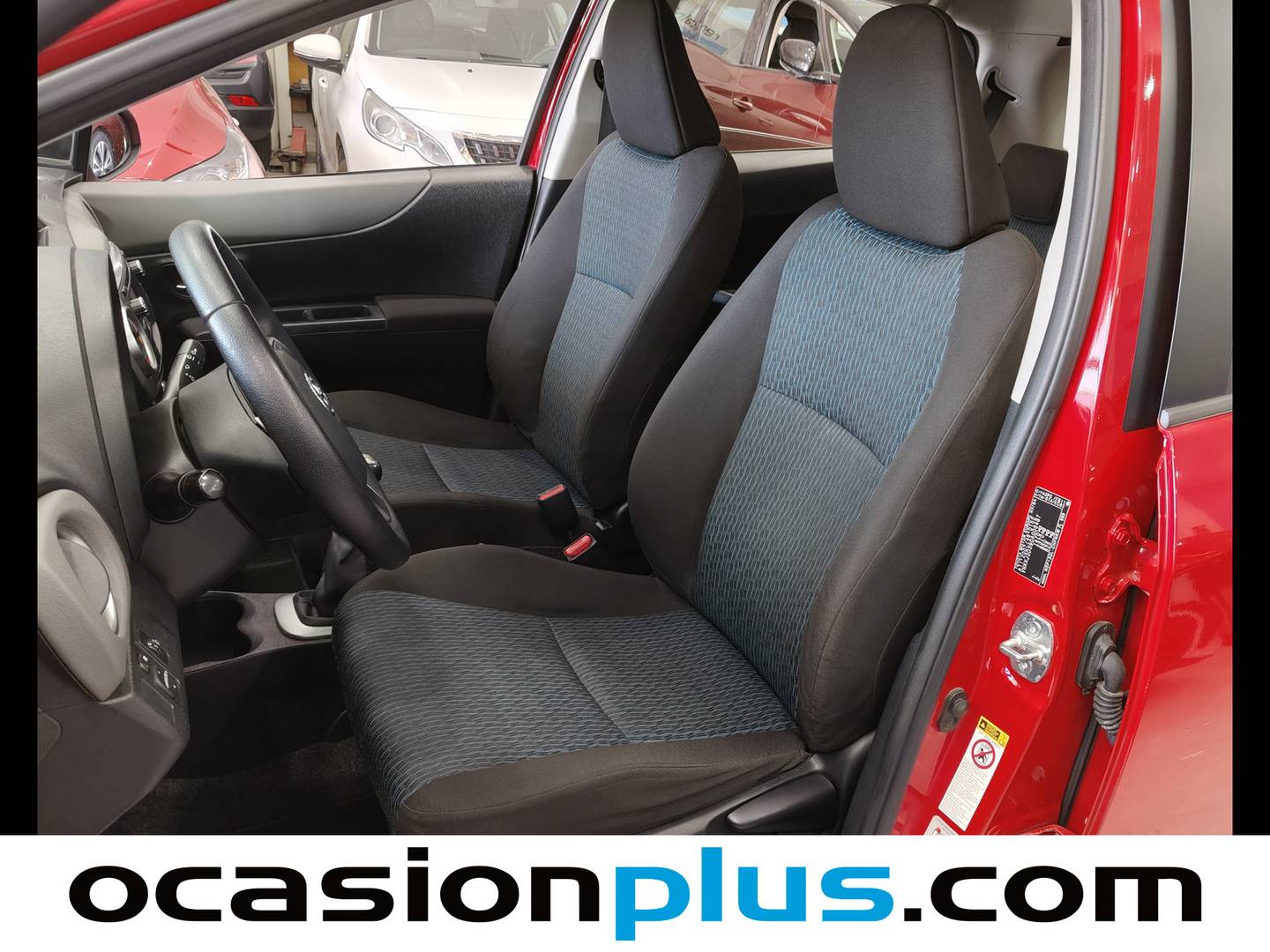 Foto asientos delanteros Toyota Yaris Toyota Yaris 100 Active (99 CV)