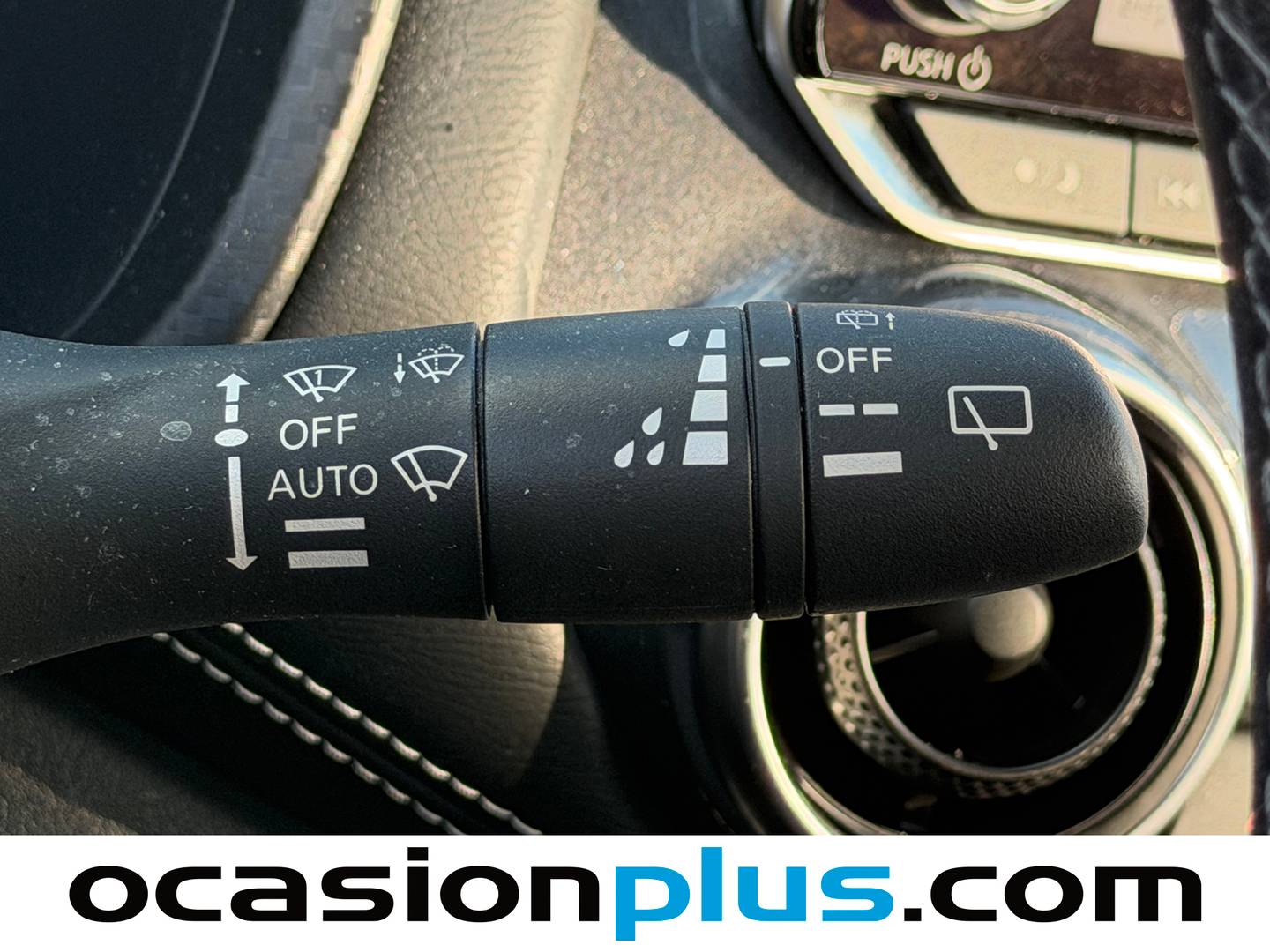 Foto Nissan JUKE Nissan Juke DIG-T N-Design Black  (114 CV)