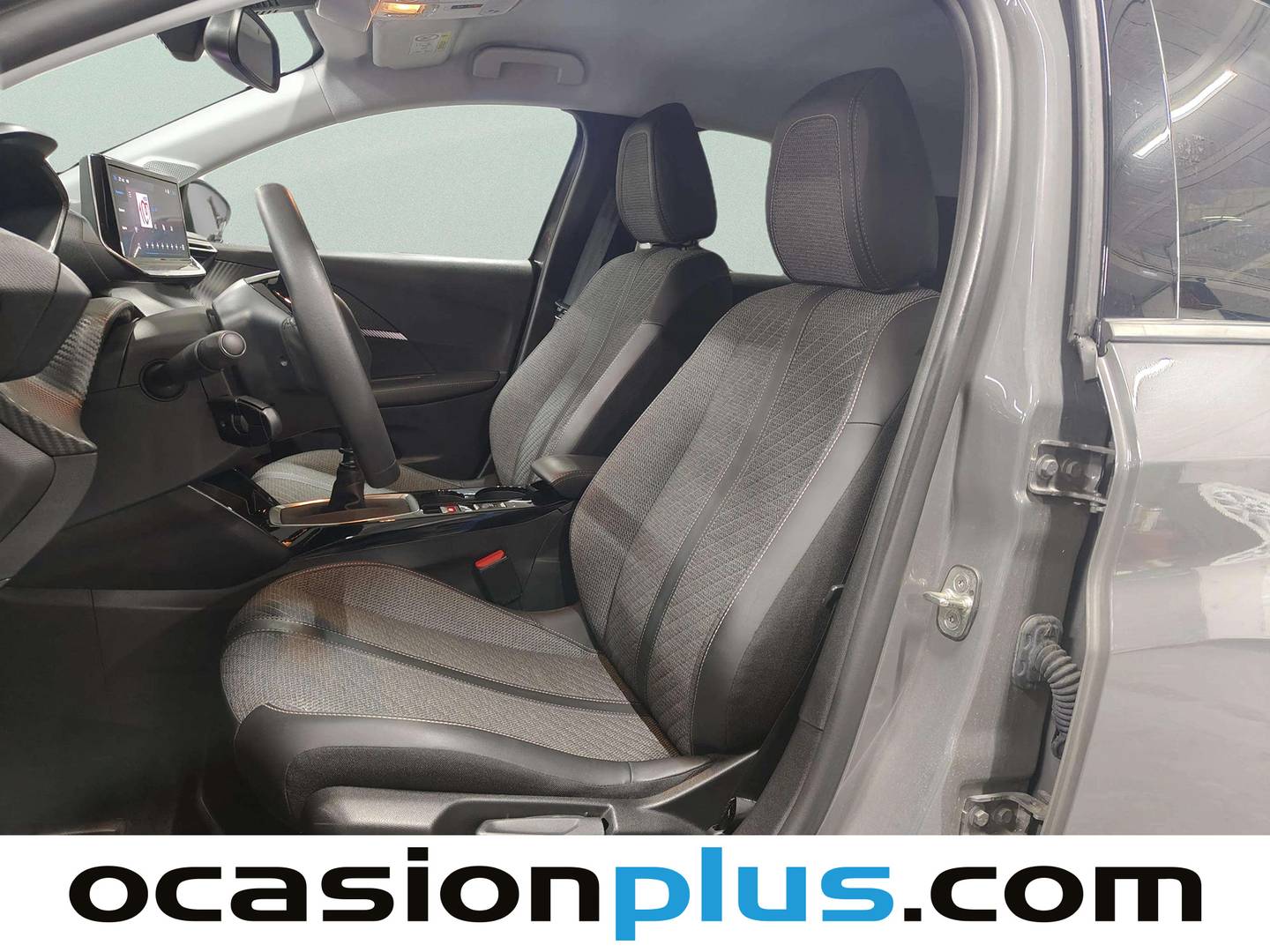 Foto asientos delanteros Peugeot 208 Peugeot 208 PureTech 100 Allure (100 CV)