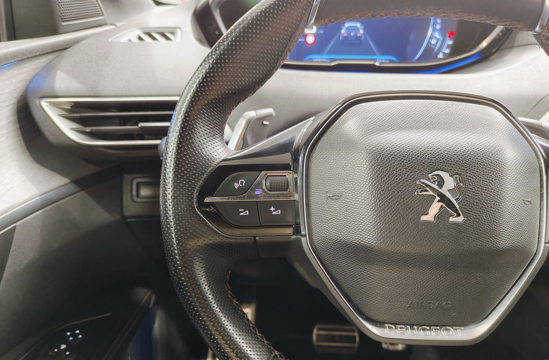 Peugeot 5008 BlueHDi 180 GT EAT8 7 plazas - foto 33