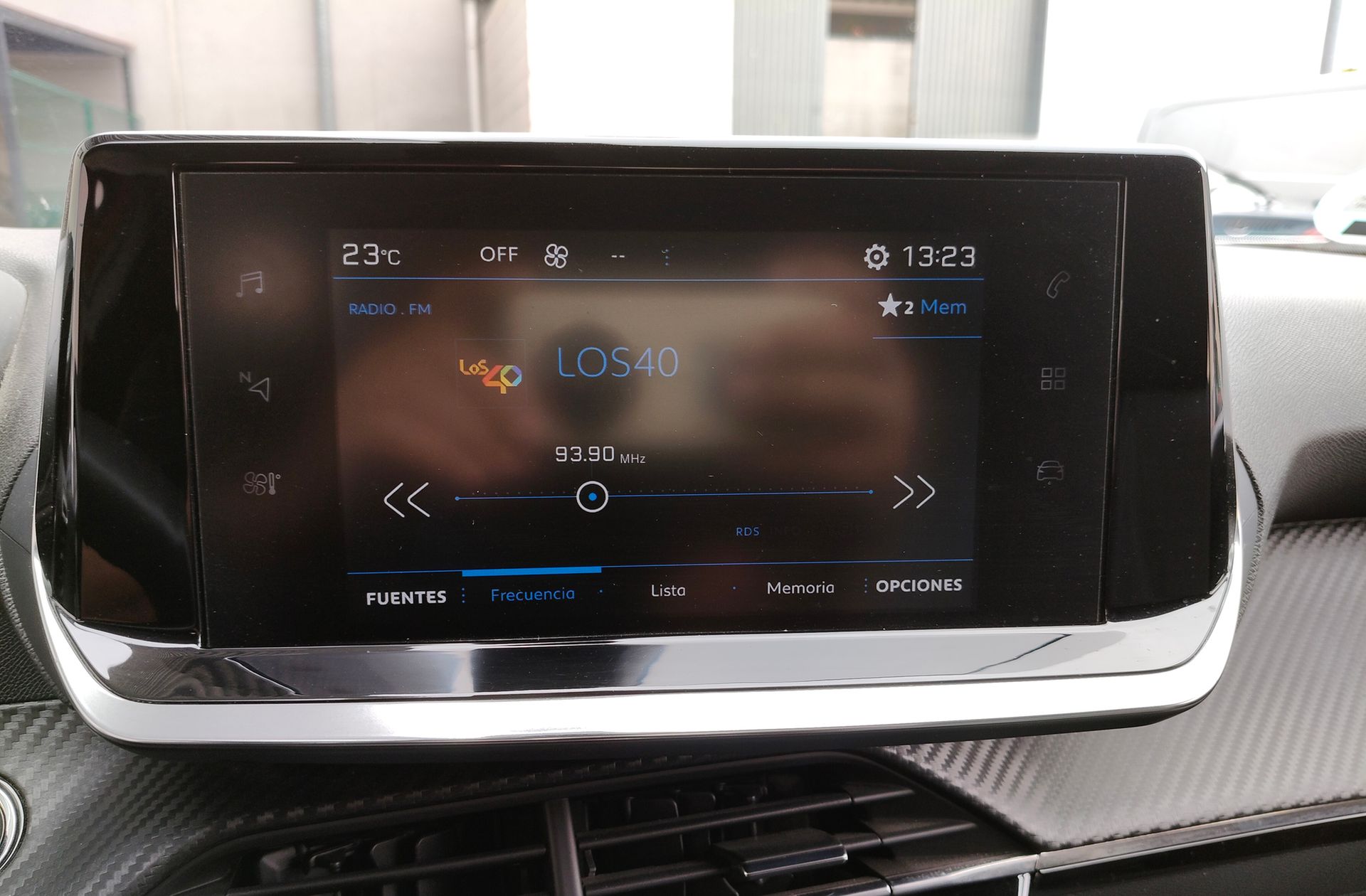 Peugeot 2008 BlueHDi 110 Allure Pack - foto 35