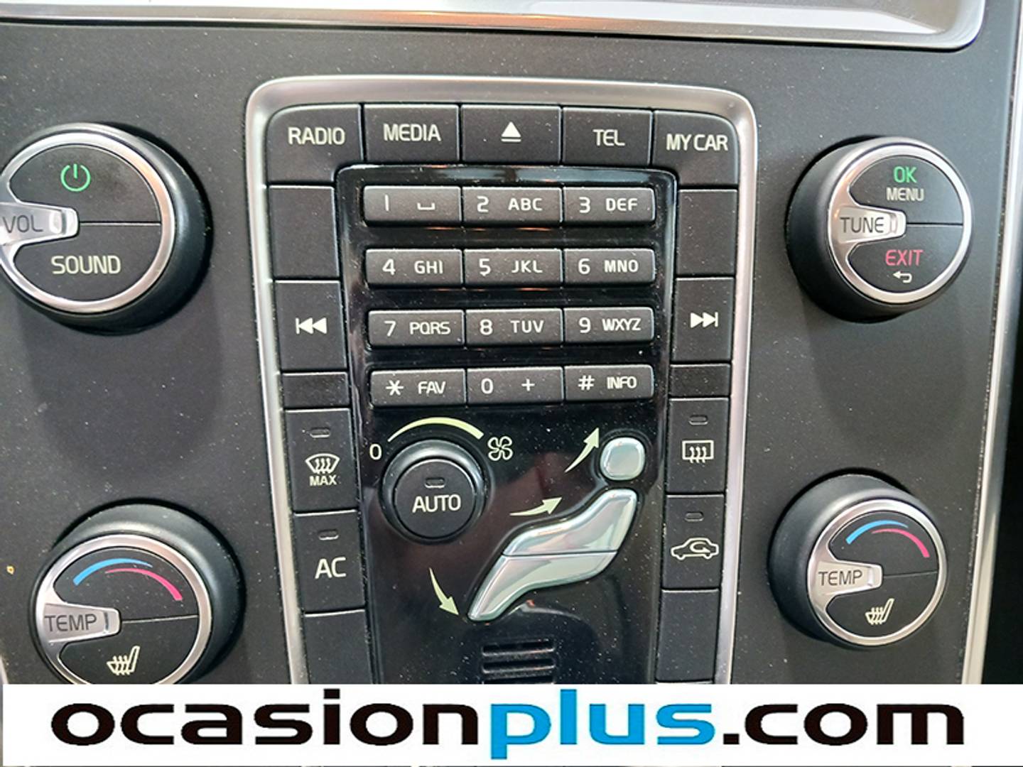 Foto Volvo XC60 Volvo XC60 2.0 T5 Momentum Auto (241CV)