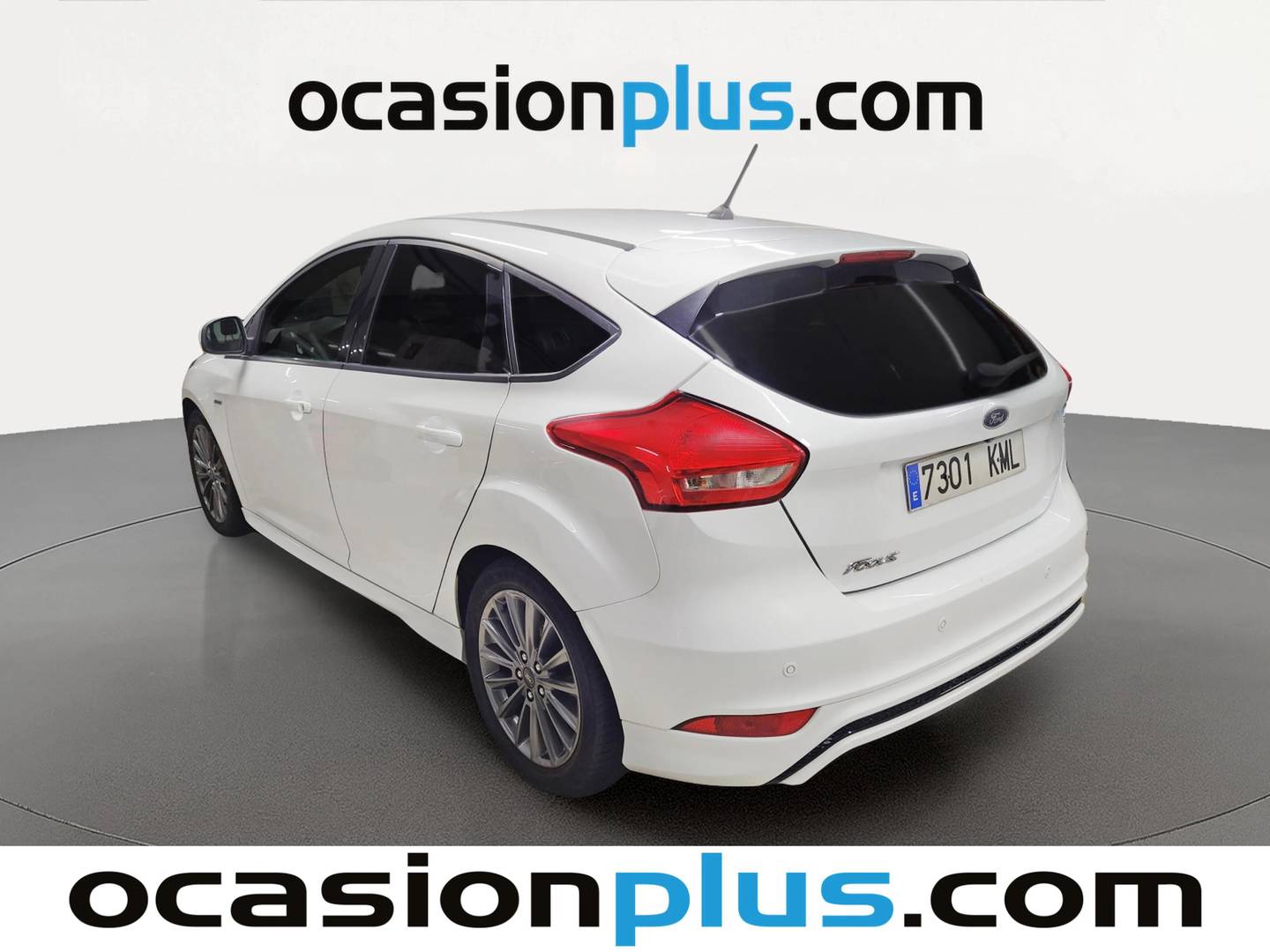 Foto trasera Ford Focus Ford Focus 1.5 TDCI ST-Line (120 CV) izquierda