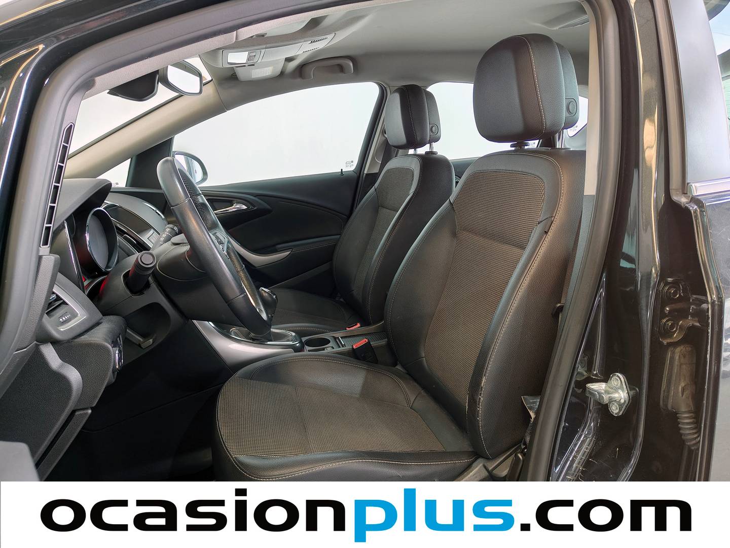Foto asientos delanteros Opel Astra Opel Astra 1.7 CDTI S&S Excellence (130 CV)